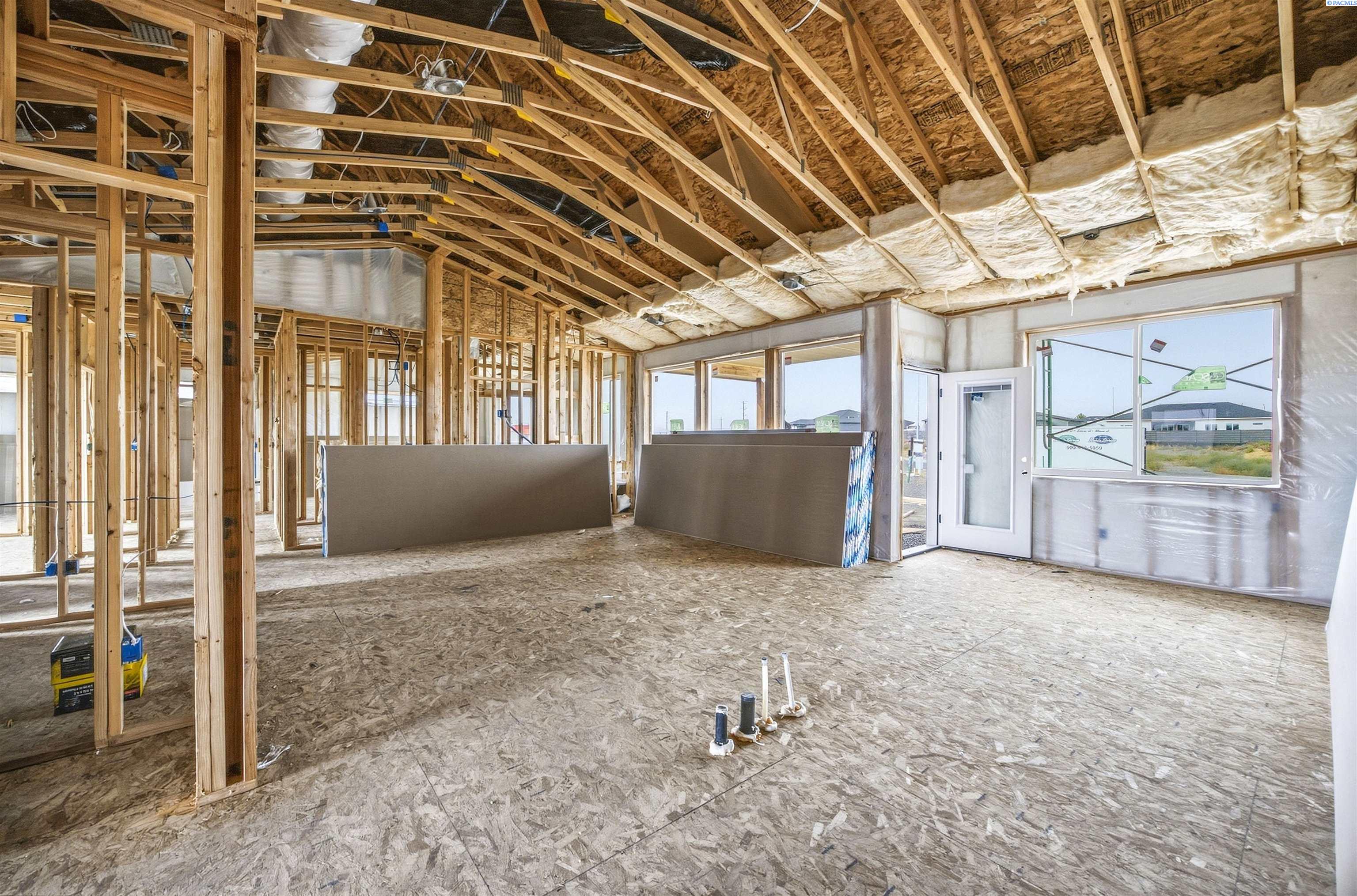 Photo 3 of Single family home for sale at 610 Eureka Ave, Pasco, WA 99301 | MLS# PAC296476 | Listing updated on 2026-10-01