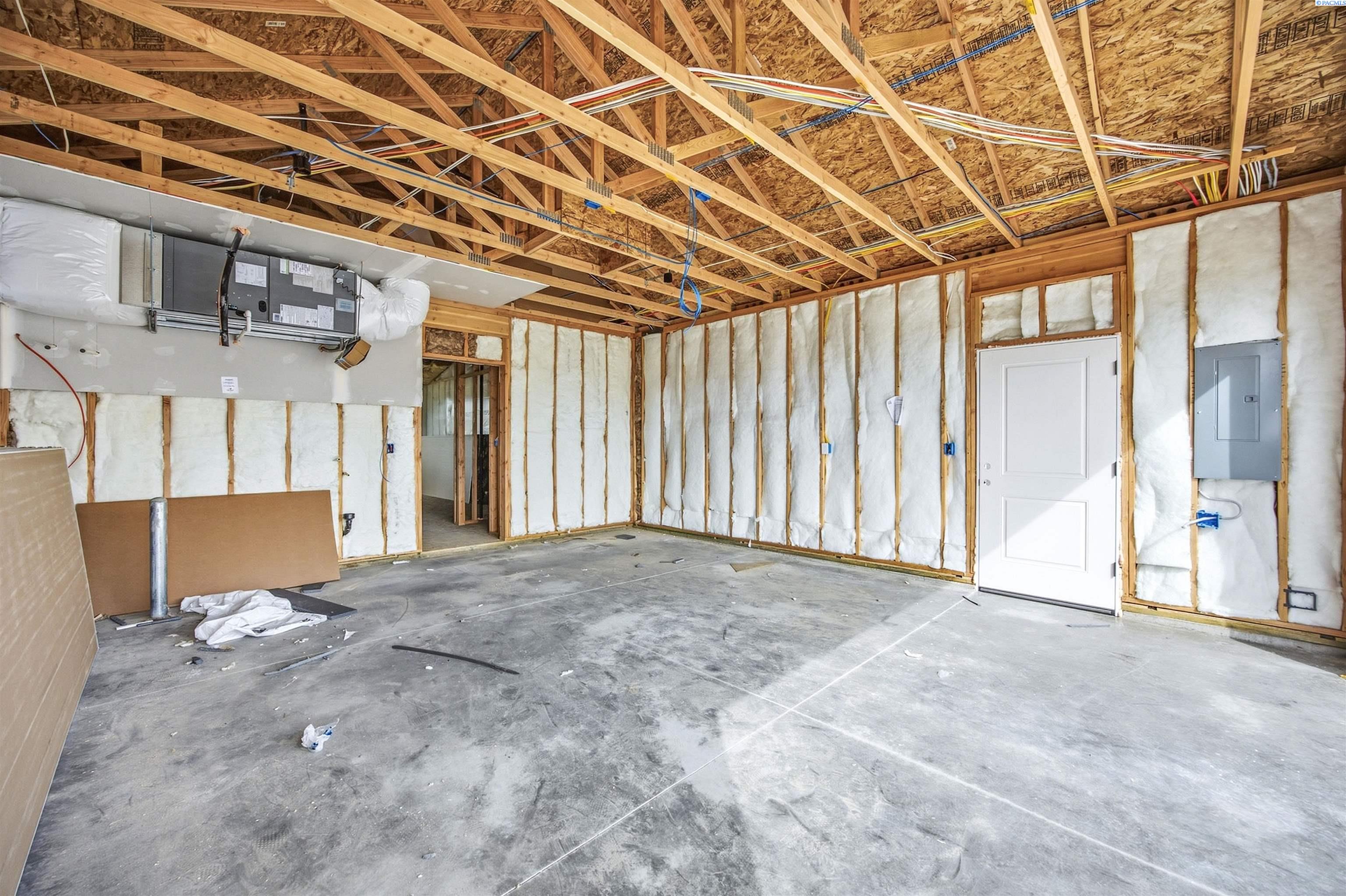 Photo 2 of Single family home for sale at 610 Eureka Ave, Pasco, WA 99301 | MLS# PAC296476 | Listing updated on 2026-10-01