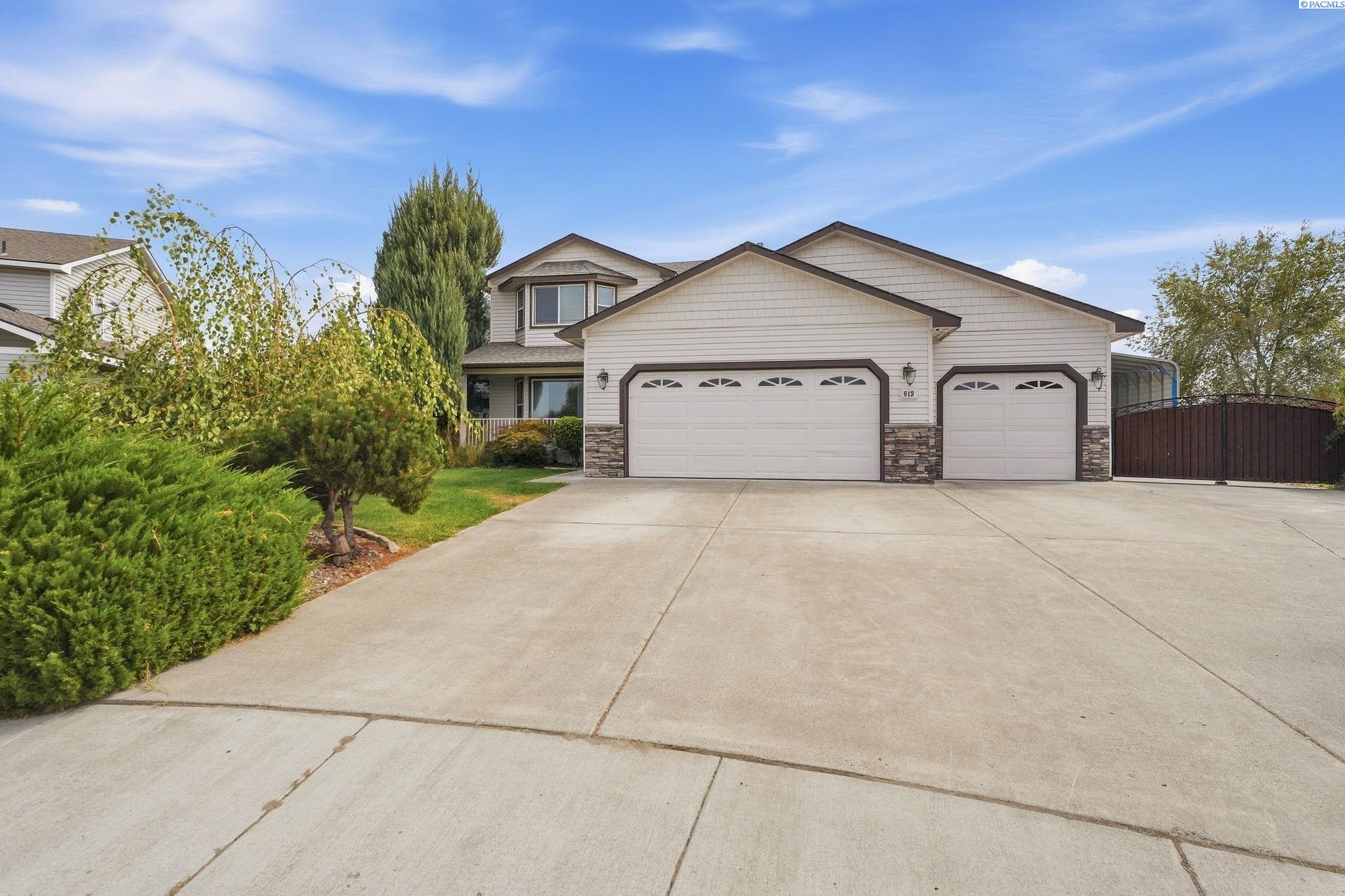 Photo 1 of Single family home for sale at 813 N Douglas Ct, Pasco, WA 99301 | MLS# PAC296484 | Listing updated on 2026-09-17