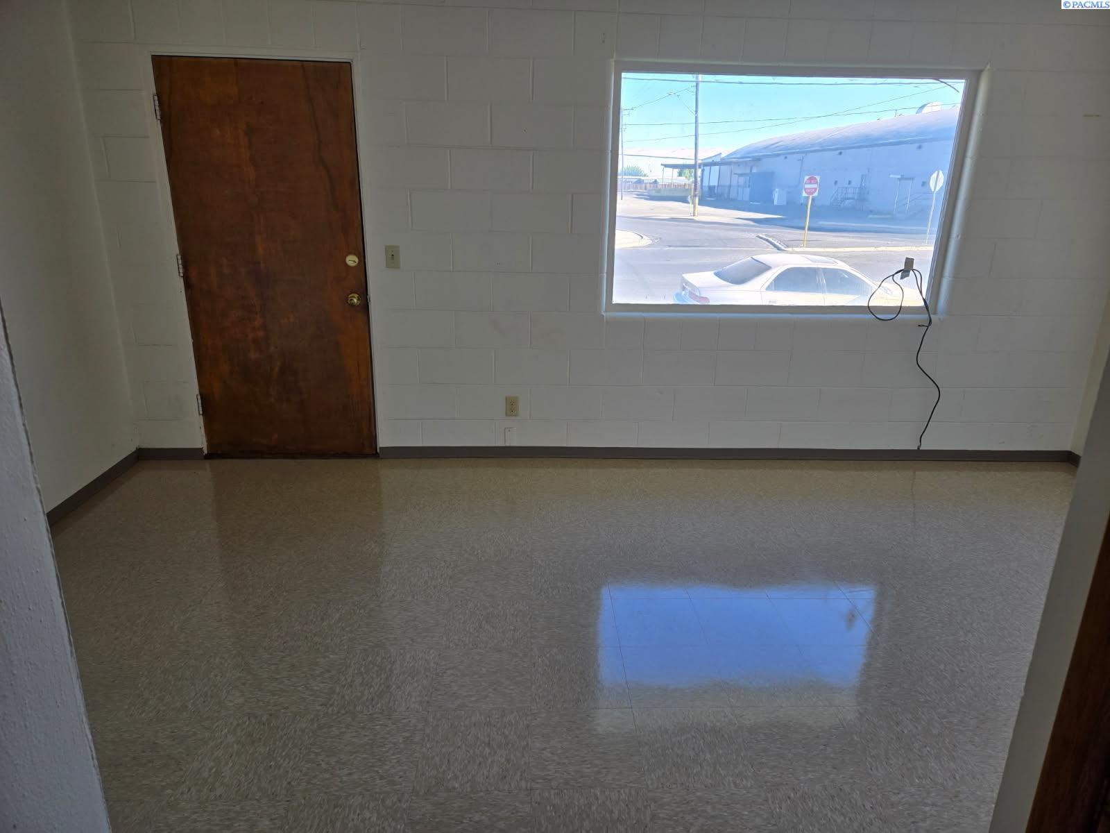 Photo 2 of Sale Pending at 301 E Edison Ave, Sunnyside, WA 98944 | MLS# PAC296485 | Listing updated on 2026-10-10