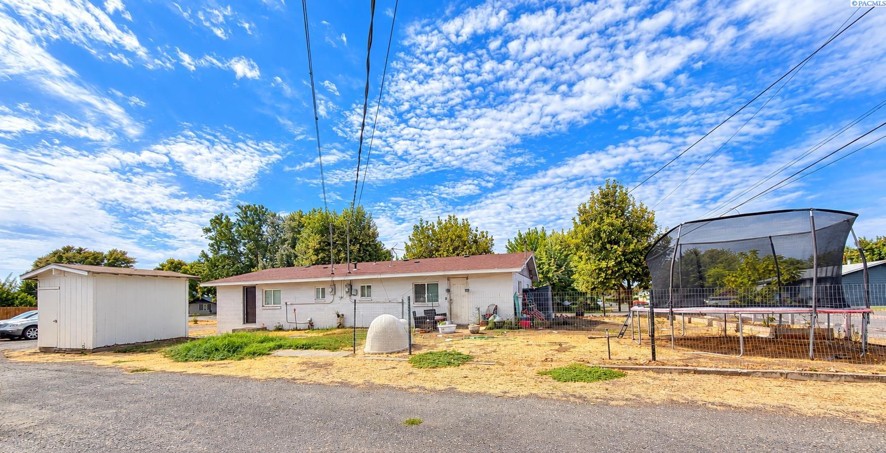 Photo 4 of Multi family home for sale at 2013 Road 33, Pasco, WA 99301 | MLS# PAC296498 | Listing updated on 2026-09-29