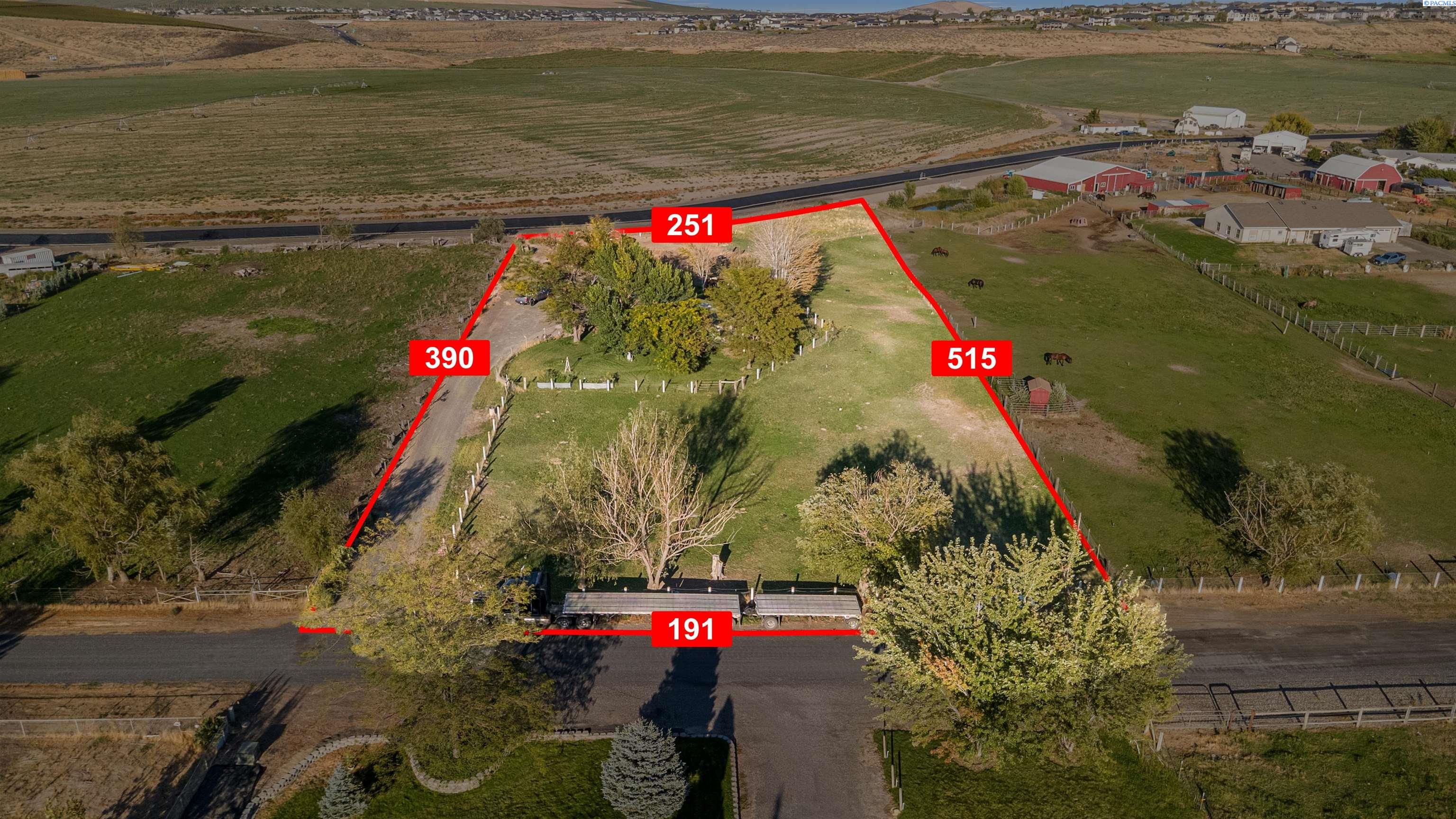 Manufactured home for sale at 65202 E Sunset View Pr SE, Benton City, WA 99320 | MLS# PAC296556
