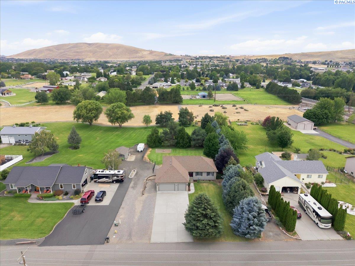 Photo 3 of Single family home for sale at 4101 Northlake Dr, West Richland, WA 99353 | MLS# PAC296557 | Listing updated on 2026-10-09