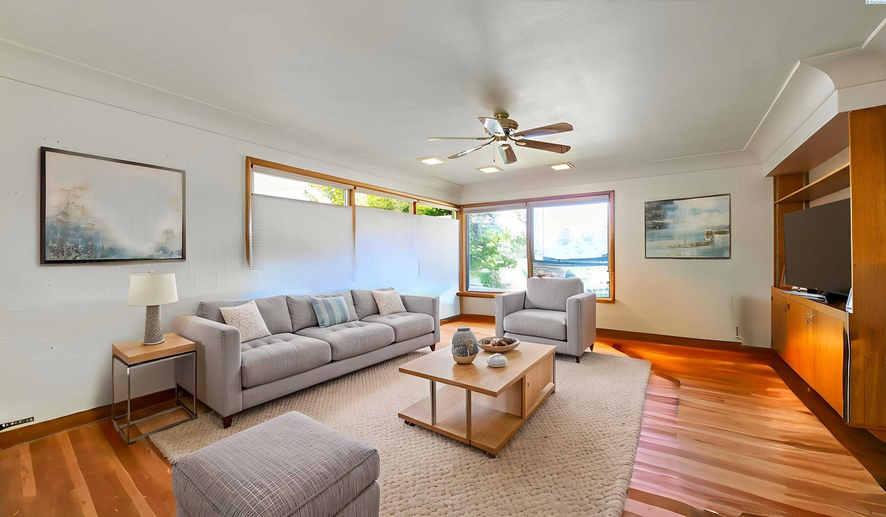 Photo 3 of Single family home for sale at 5004 W Sylvester St, Pasco, WA 99301 | MLS# PAC296562 | Listing updated on 2026-10-03