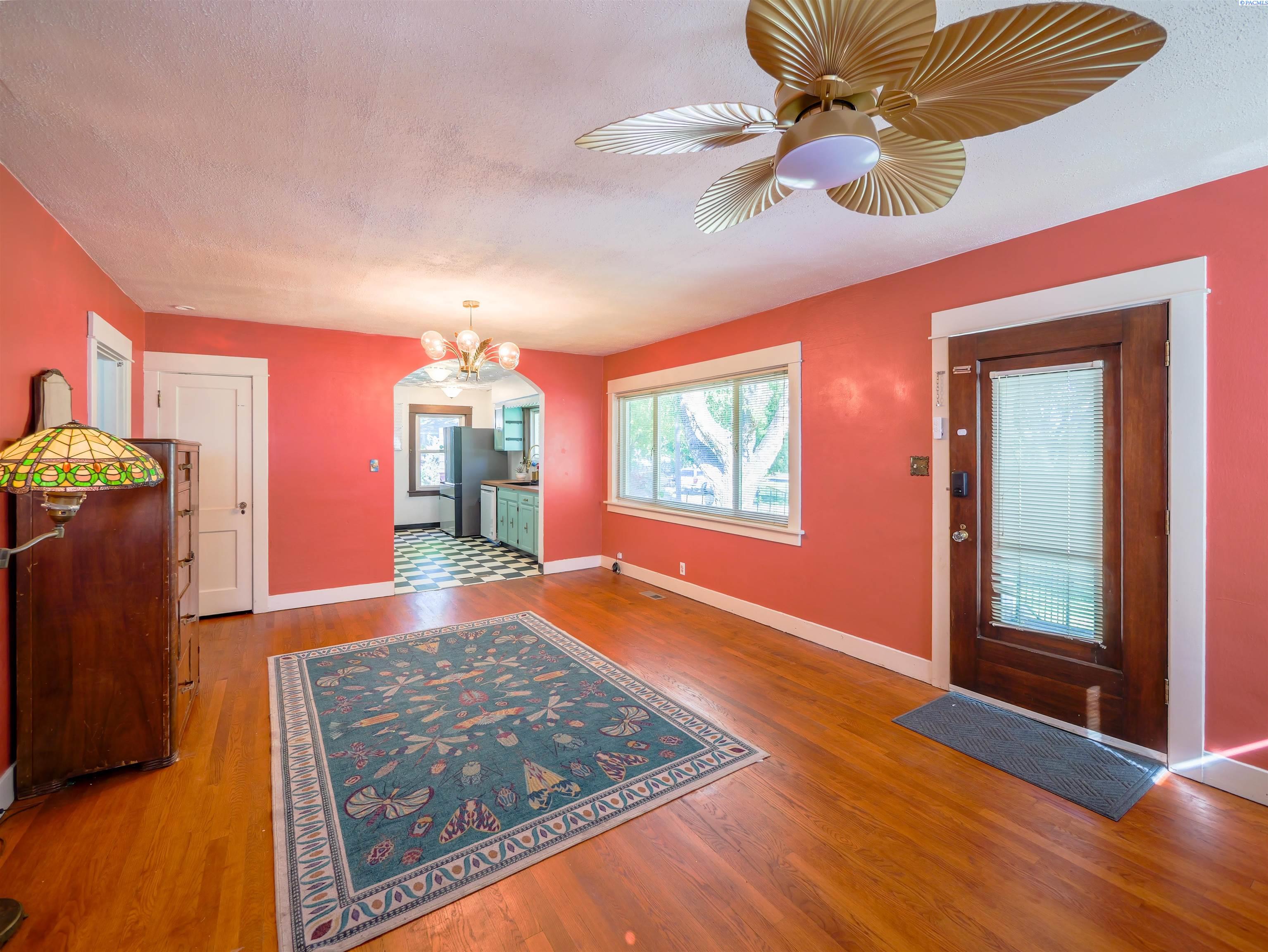 Photo 3 of Single family home for sale at 525 SE Side, Pullman, WA 99163 | MLS# PAC296566 | Listing updated on 2026-09-29