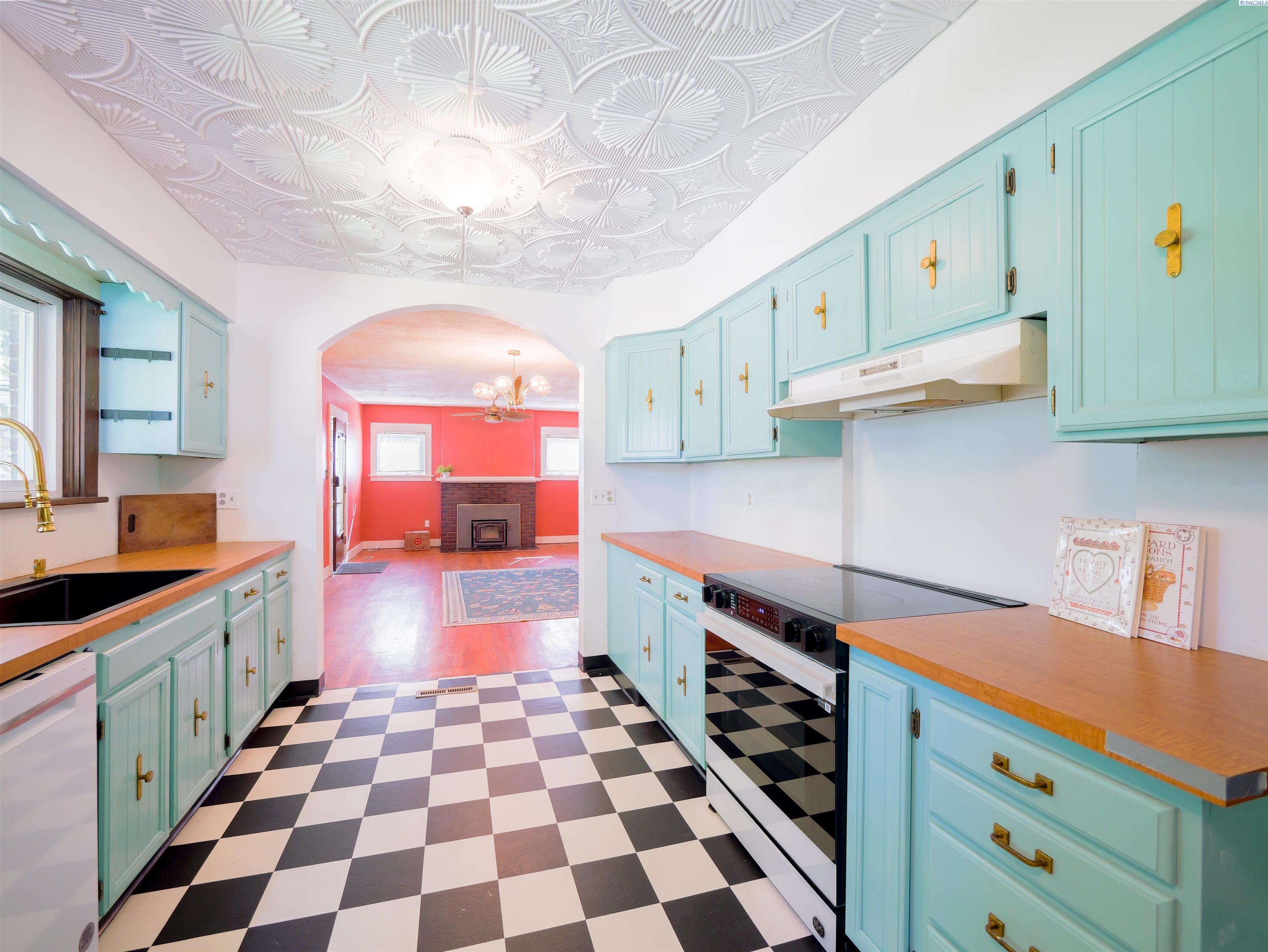 Photo 4 of Single family home for sale at 525 SE Side, Pullman, WA 99163 | MLS# PAC296566 | Listing updated on 2026-09-29