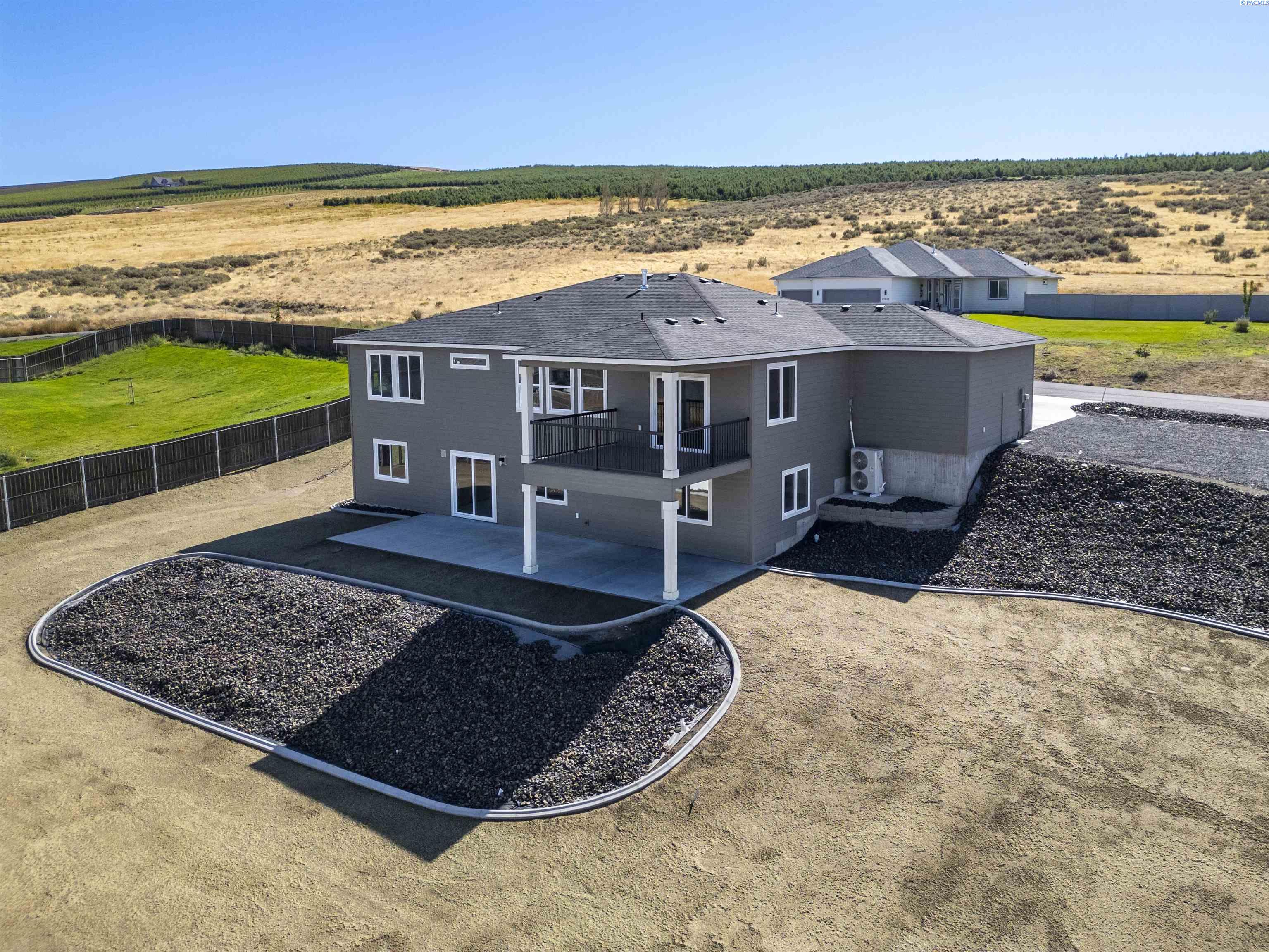 Photo 1 of Single family home for sale at 21708 E Plum Pl, Benton City, WA 99320 | MLS# PAC296569 | Listing updated on 2026-10-09
