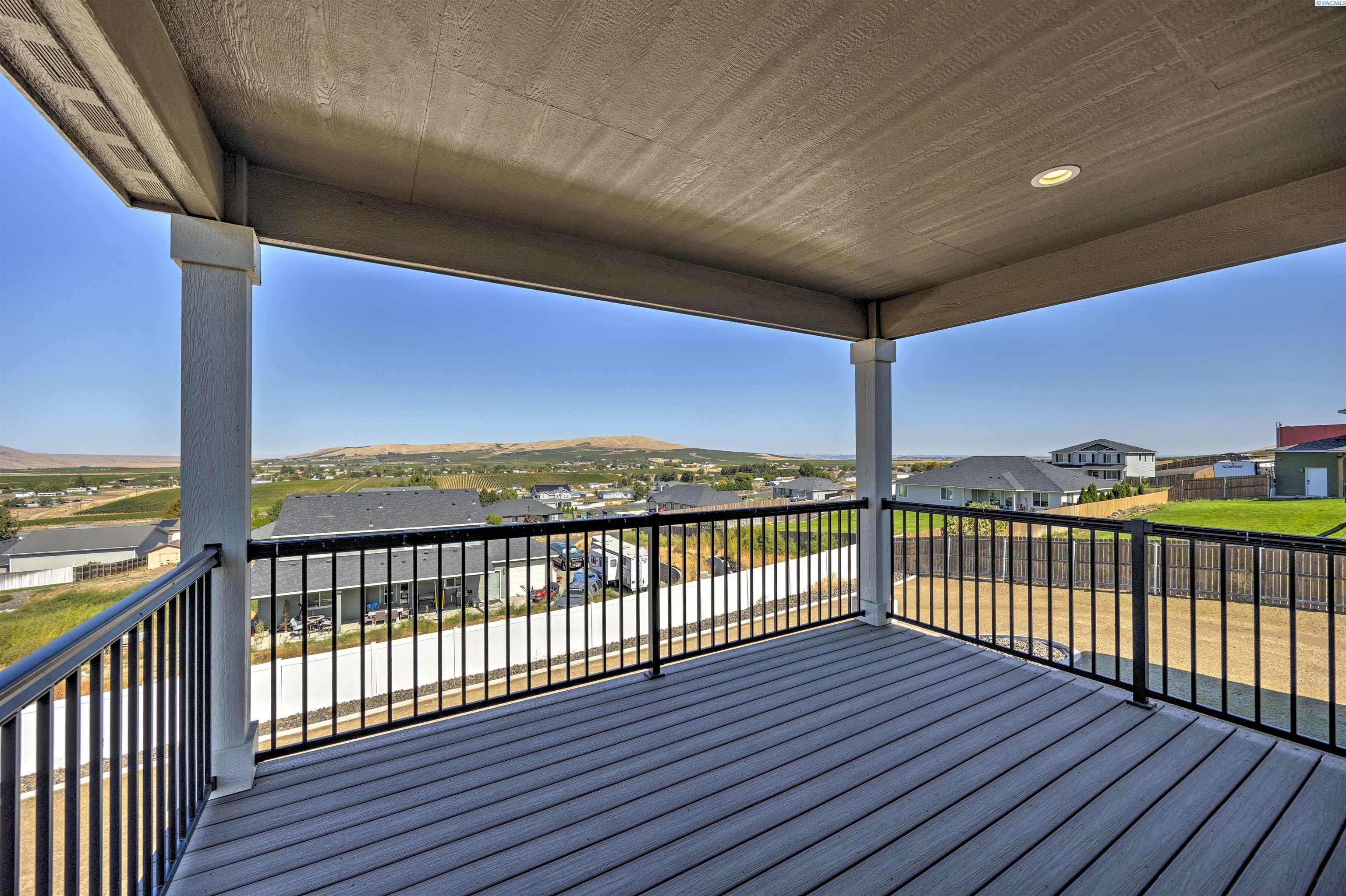 Photo 3 of Single family home for sale at 21708 E Plum Pl, Benton City, WA 99320 | MLS# PAC296569 | Listing updated on 2026-10-09
