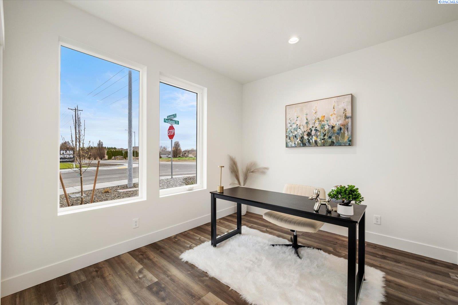 Photo 4 of Townhouse for sale at 1102 Fairhaven Loop, Richland, WA 99352 | MLS# PAC296574 | Listing updated on 2026-09-21