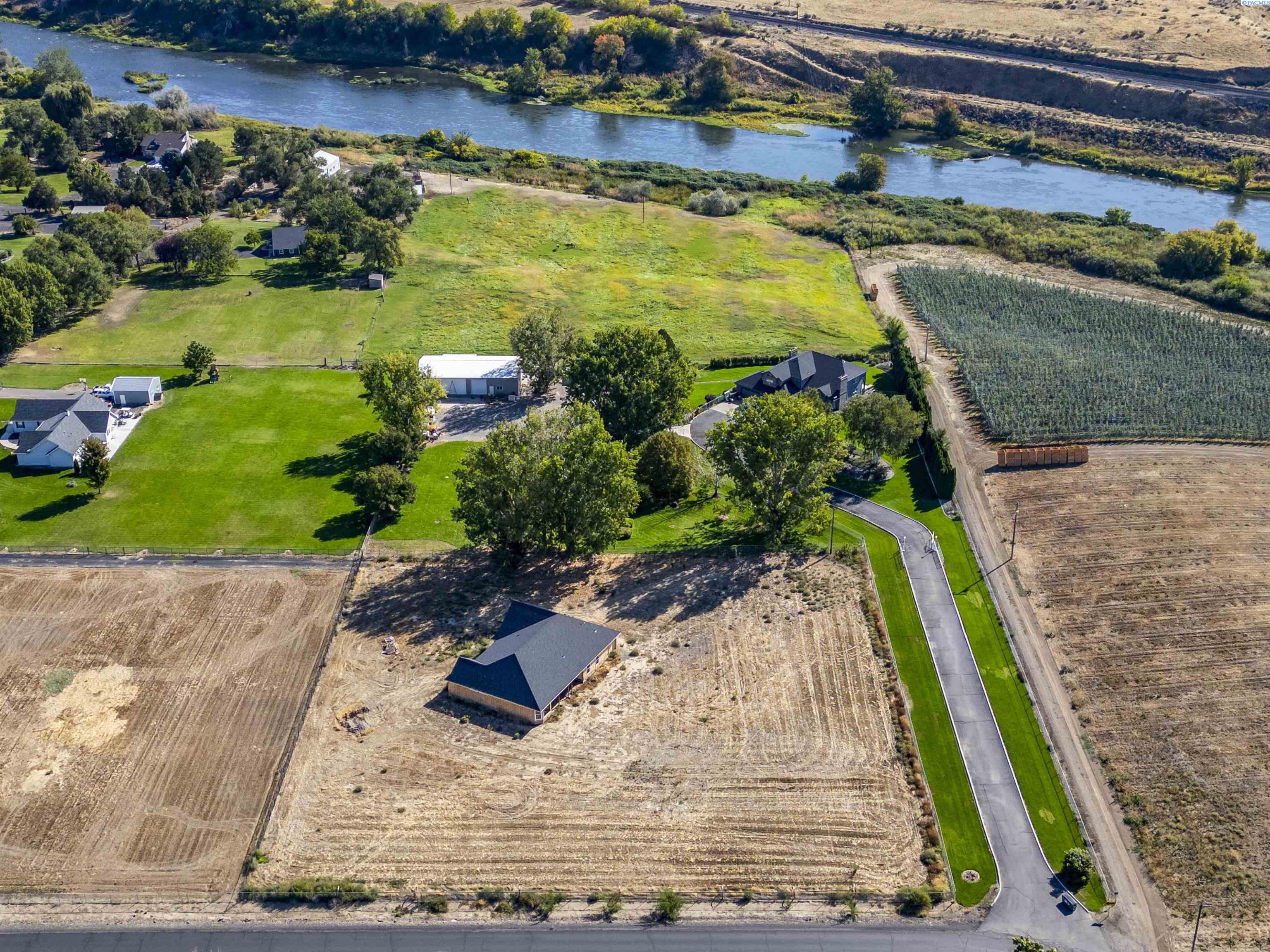 Single family home for sale at 90404 W Hess Rd, Prosser, WA 99350 | MLS# PAC296576 | Listing updated on 2026-09-22