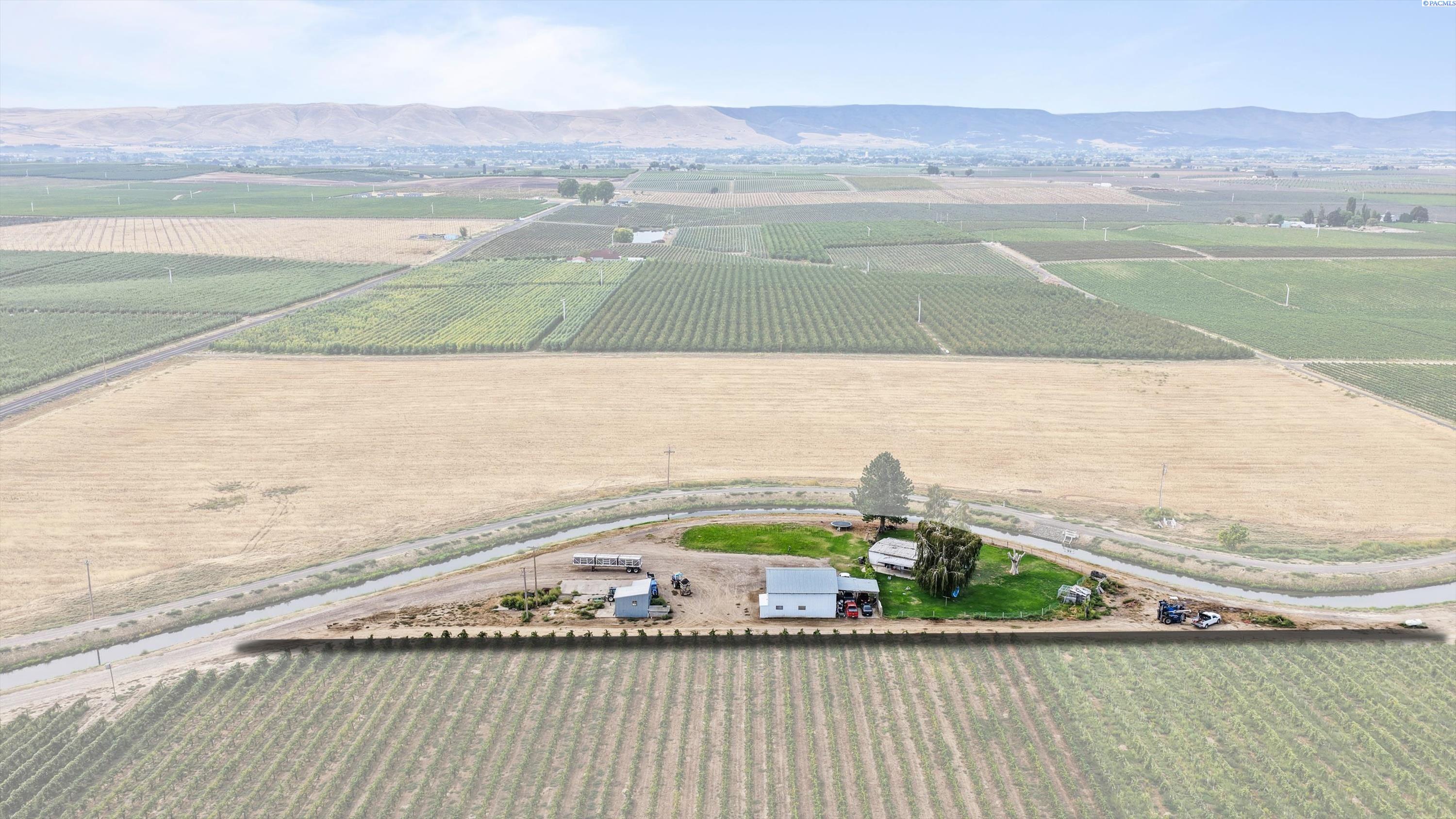 Photo 2 of Manufactured home for sale at 46608 N Gap Rd, Prosser, WA 99350 | MLS# PAC296584 | Listing updated on 2026-10-10