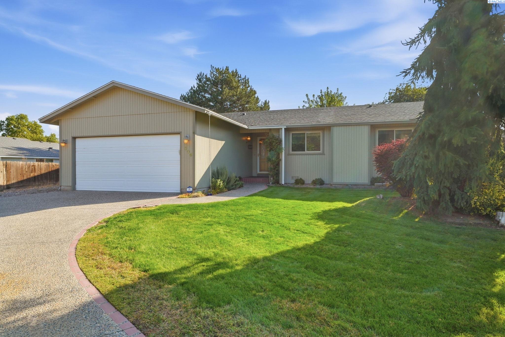 Photo 1 of Single family home for sale at 306 N Montana Ct, Kennewick, WA 99336 | MLS# PAC296592 | Listing updated on 2026-09-30