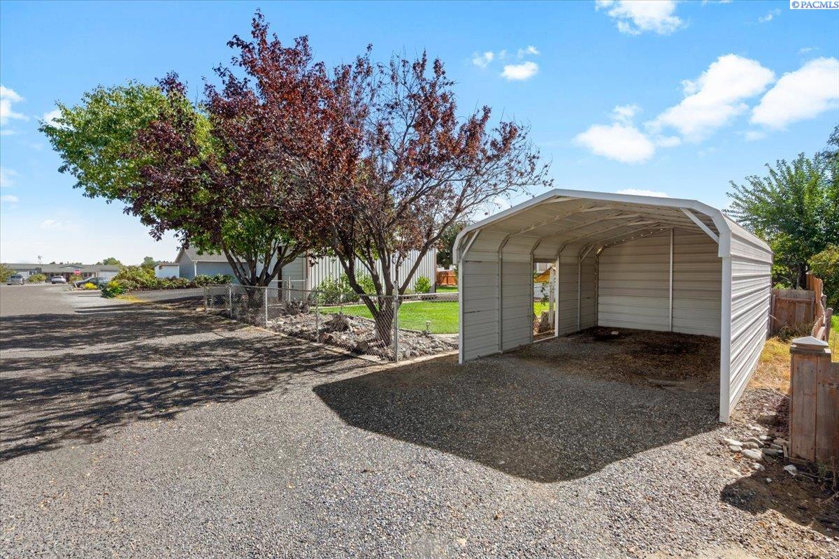 Photo 4 of Manufactured home for sale at 47 Robin Rd, Burbank, WA 99323 | MLS# PAC296651 | Listing updated on 2026-09-22