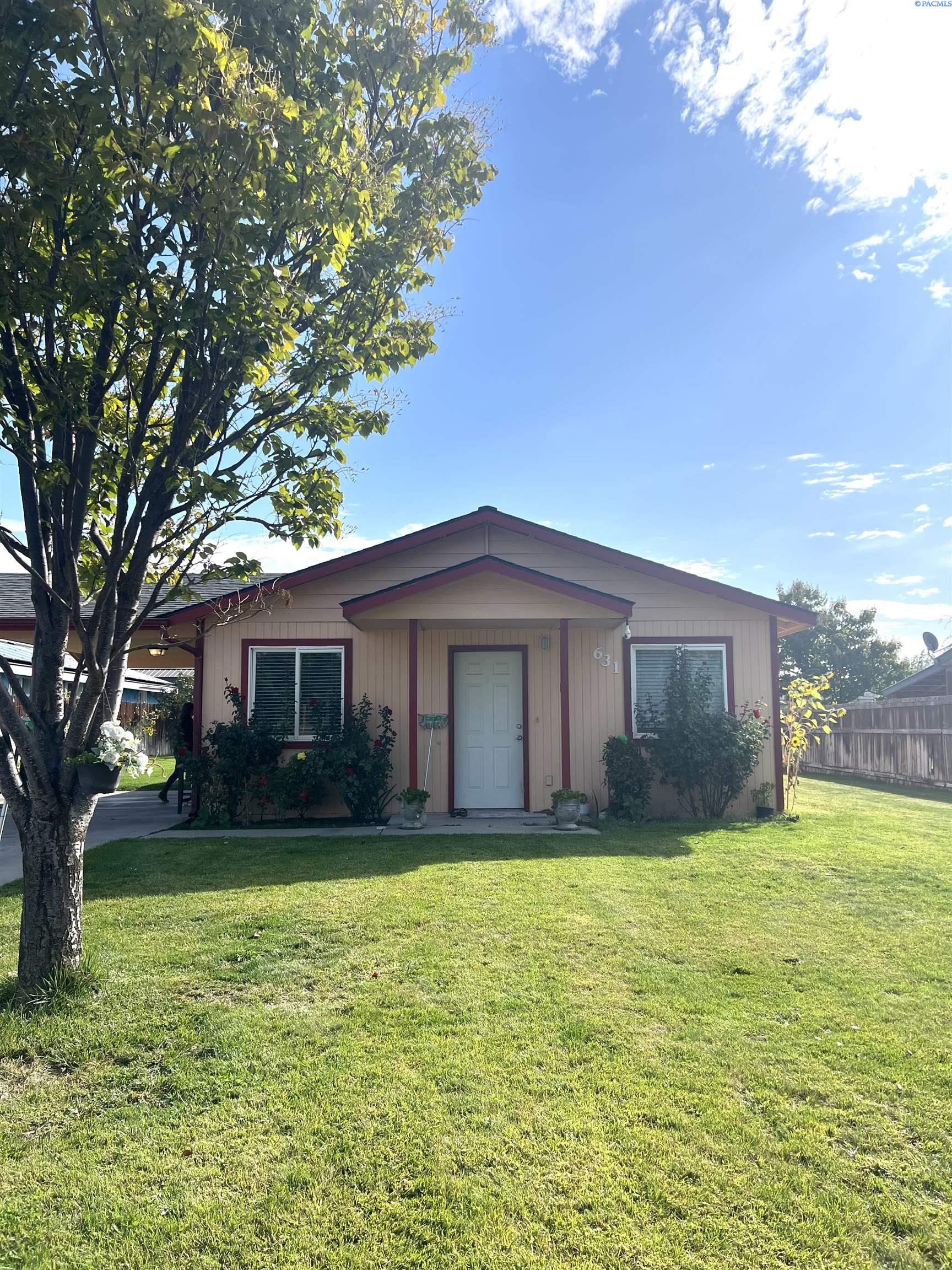 Photo 1 of Single family home for sale at 631 N Elm, Pasco, WA 99301 | MLS# PAC296655 | Listing updated on 2026-09-29