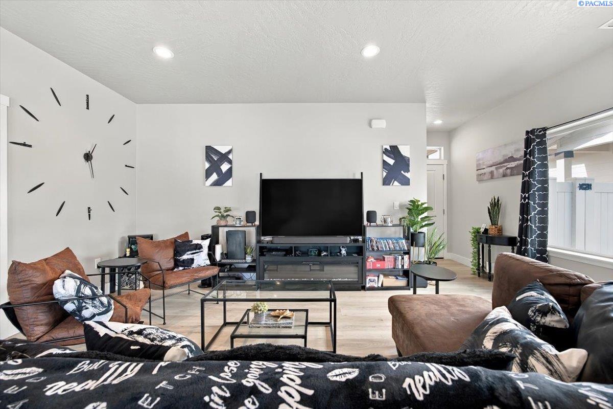 Photo 3 of Townhouse for sale at 2809 66th Place, Pasco, WA 99301 | MLS# PAC296694 | Listing updated on 2026-09-23