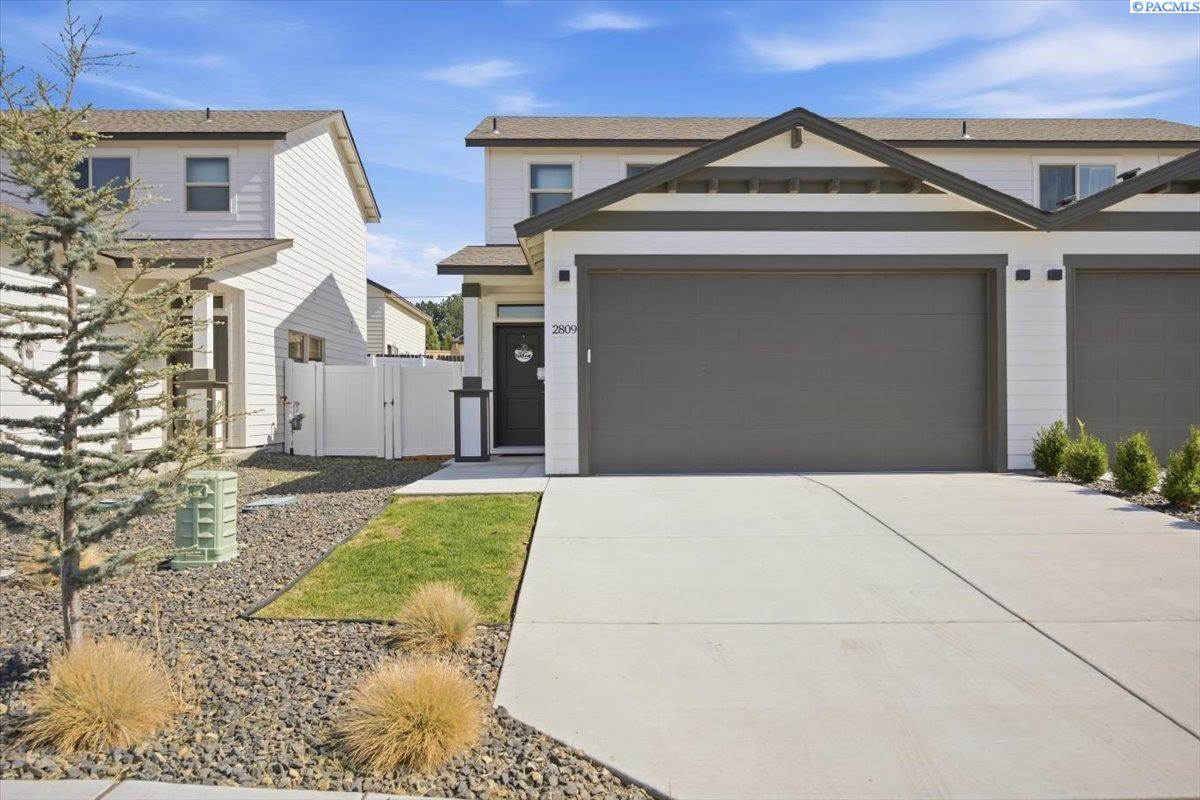 Photo 1 of Townhouse for sale at 2809 66th Place, Pasco, WA 99301 | MLS# PAC296694 | Listing updated on 2026-09-23