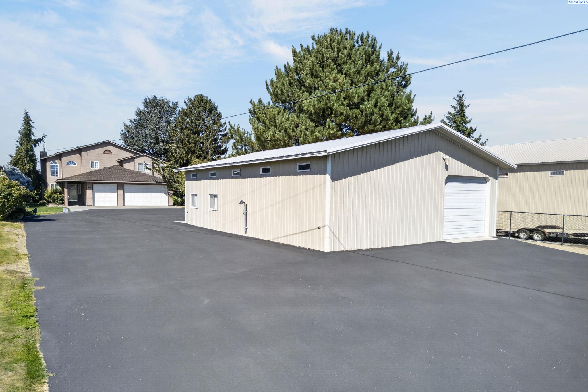 Photo 2 of Single family home for sale at 39 Paradise Dr, Burbank, WA 99323 | MLS# PAC296702 | Listing updated on 2026-09-24