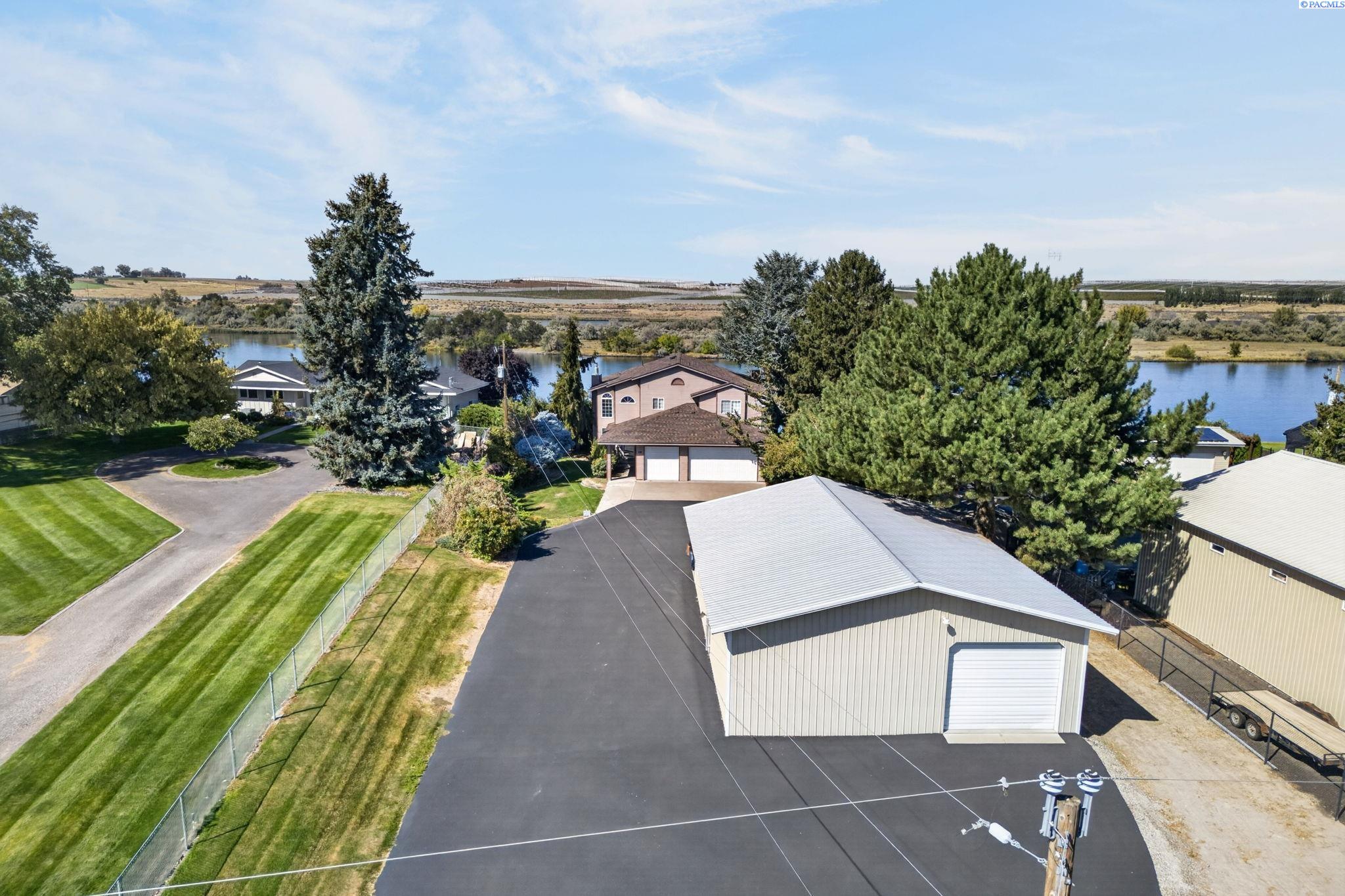 Photo 3 of Single family home for sale at 39 Paradise Dr, Burbank, WA 99323 | MLS# PAC296702 | Listing updated on 2026-09-24