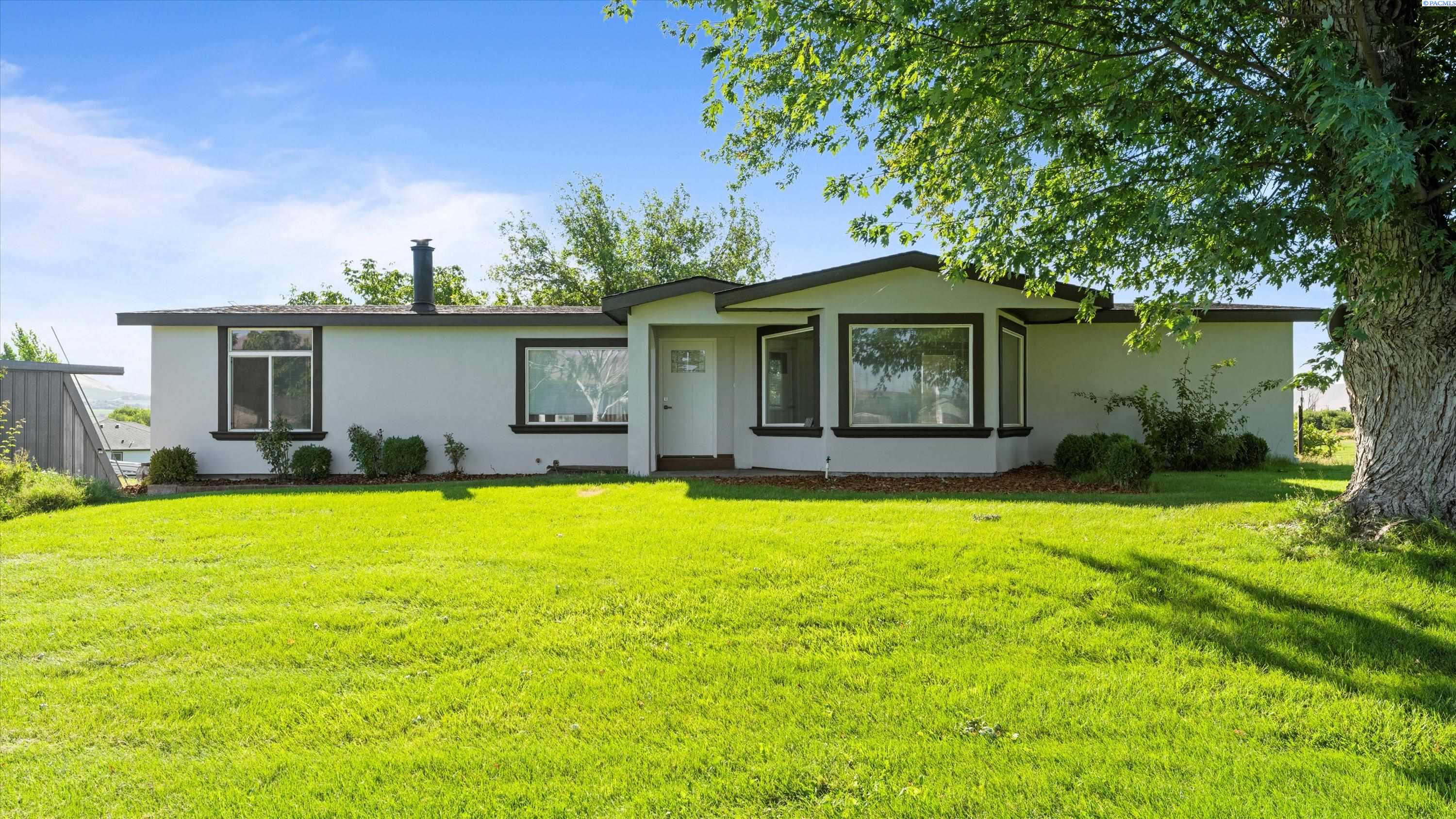 Photo 1 of Manufactured home for sale at 2105 E Mason Pr Ne, Benton City, WA 99320 | MLS# PAC296703 | Listing updated on 2026-09-28