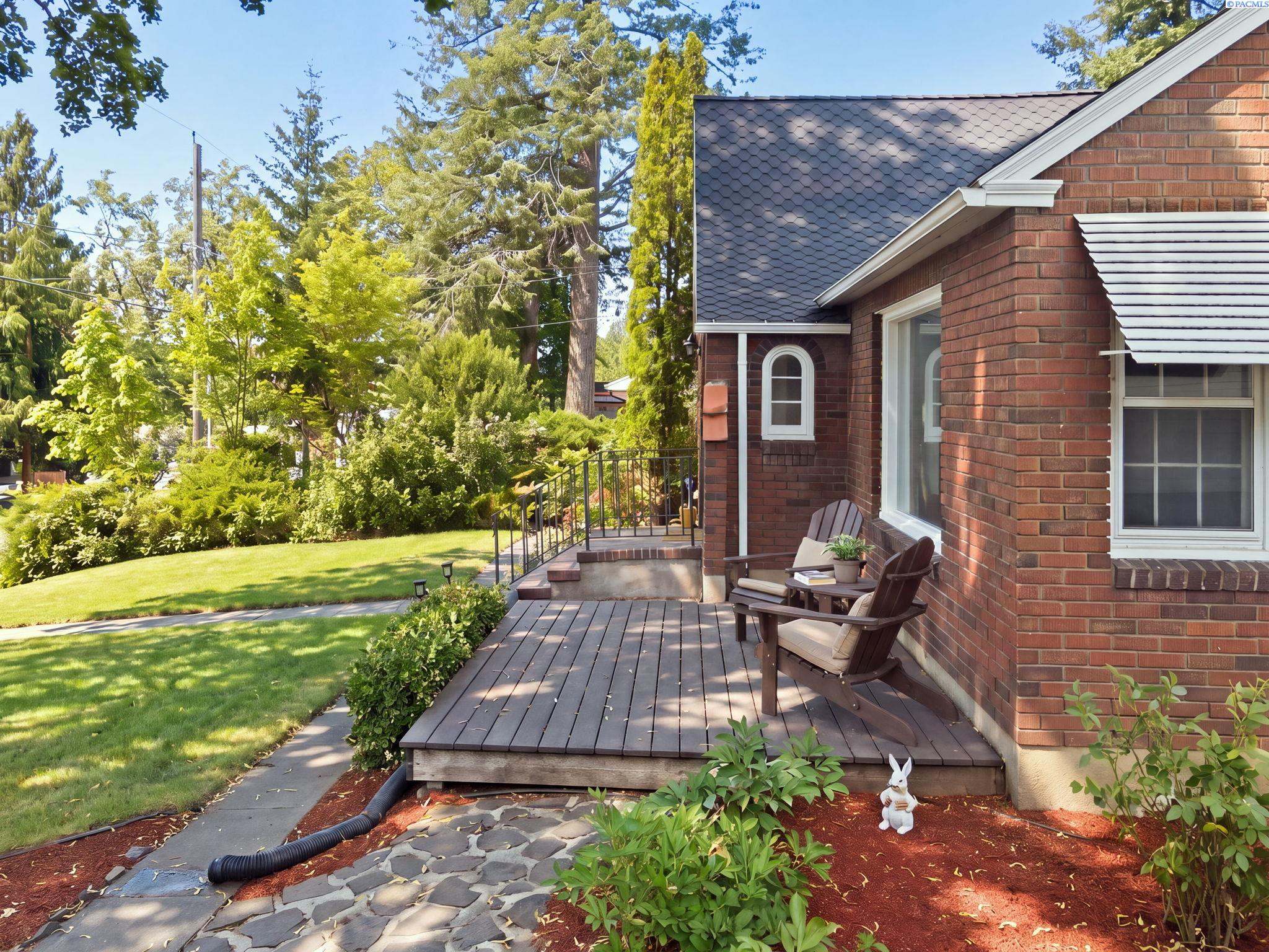 Photo 2 of Single family home for sale at 620 Se High St, Pullman, WA 99163 | MLS# PAC296704 | Listing updated on 2026-10-26