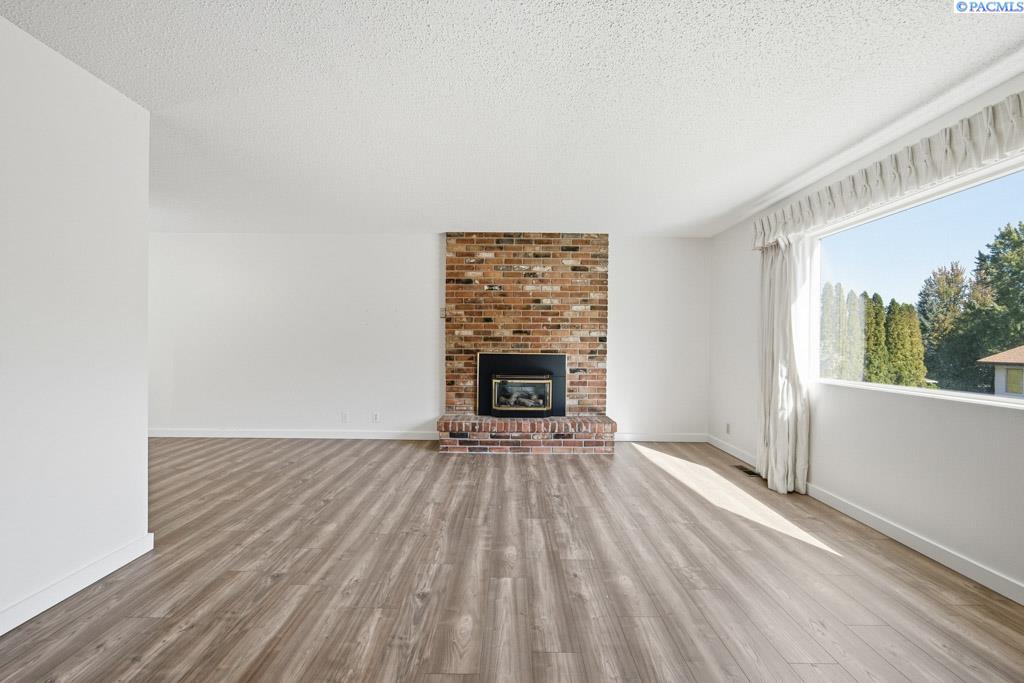Photo 4 of Single family home for sale at 1125 SW Alvar St, Pullman, WA 99163 | MLS# PAC296715 | Listing updated on 2026-09-24
