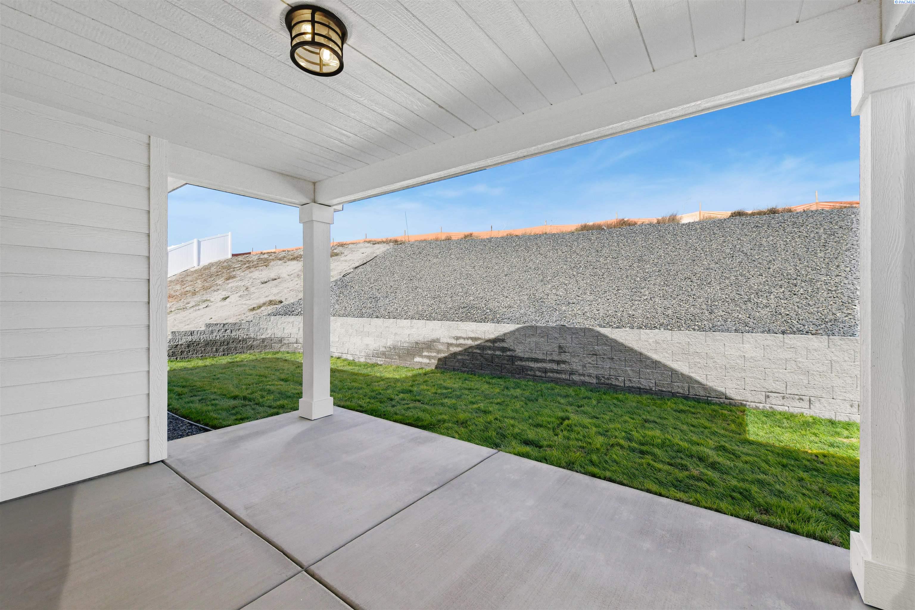 Photo 3 of Single family home for sale at 704 Honeylicious St, Richland, WA 99352 | MLS# PAC296726 | Listing updated on 2026-10-07