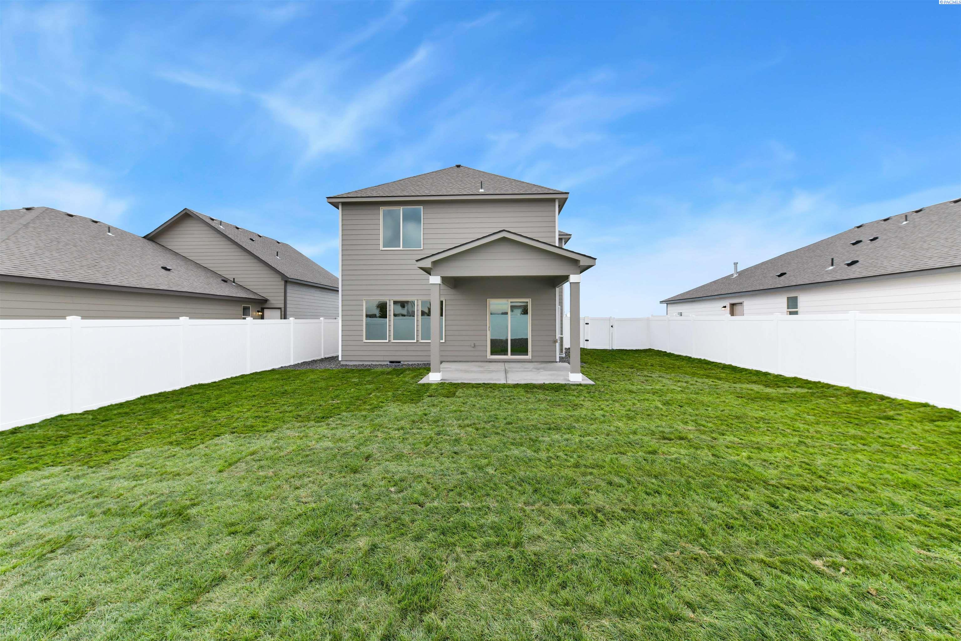 Photo 3 of Single family home for sale at 5904 Redtail Dr, Pasco, WA 99301 | MLS# PAC296737 | Listing updated on 2026-09-30