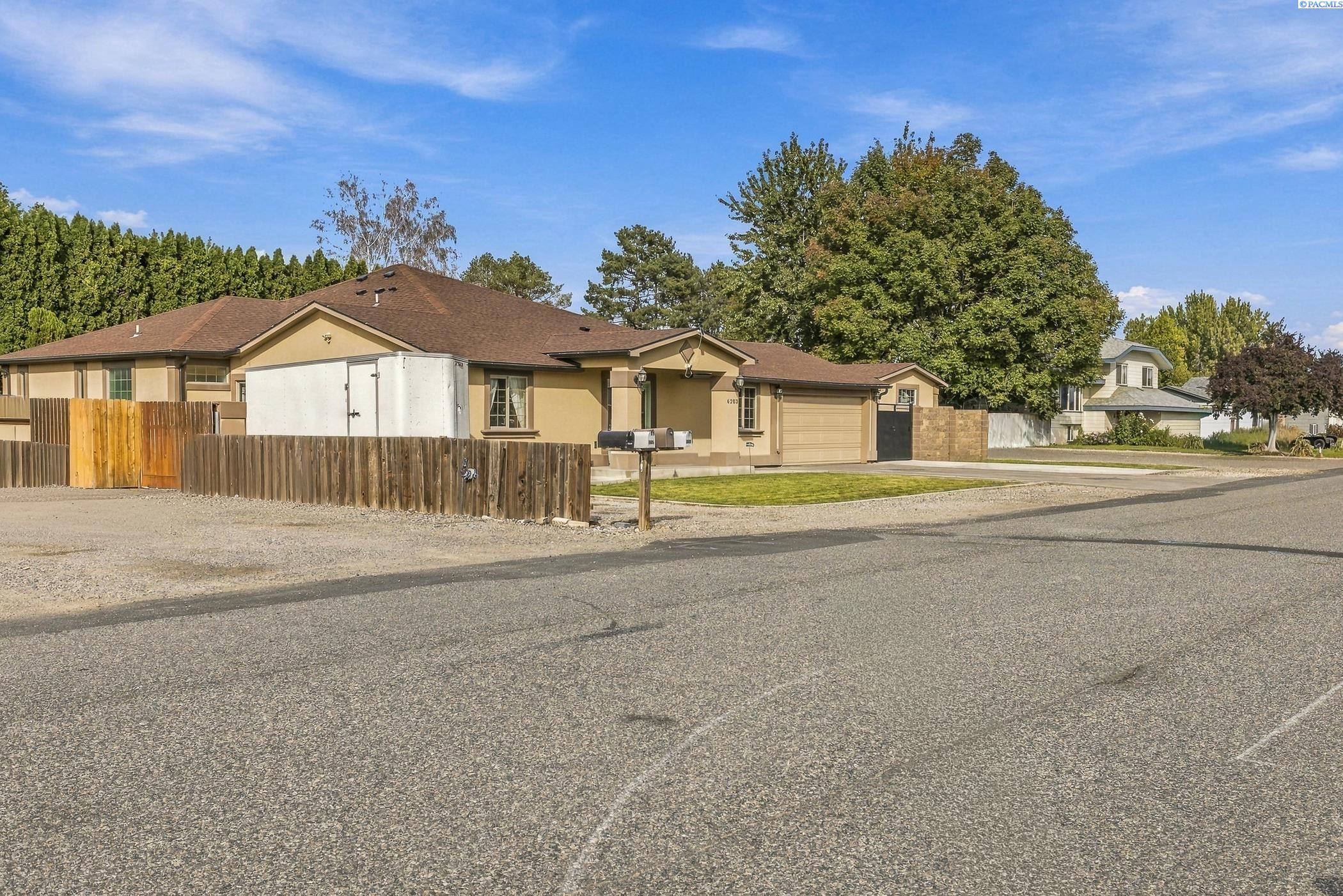 Photo 3 of Single family home for sale at 6205 Melville Rd, Pasco, WA 99301 | MLS# PAC296743 | Listing updated on 2026-09-25