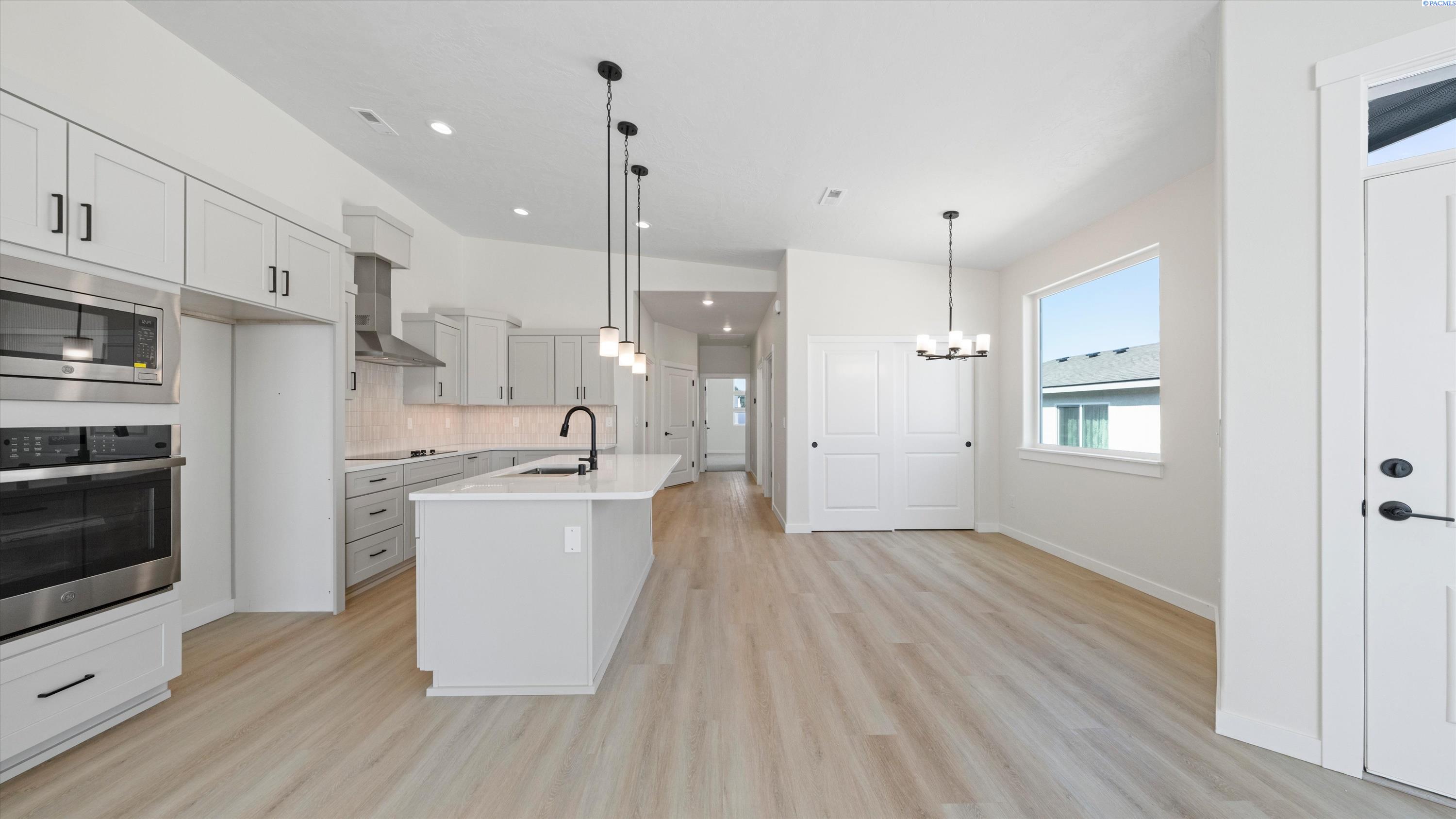 Photo 4 of Townhouse for sale at 3357 S Nelson St, Kennewick, WA 99338 | MLS# PAC296745 | Listing updated on 2026-09-25