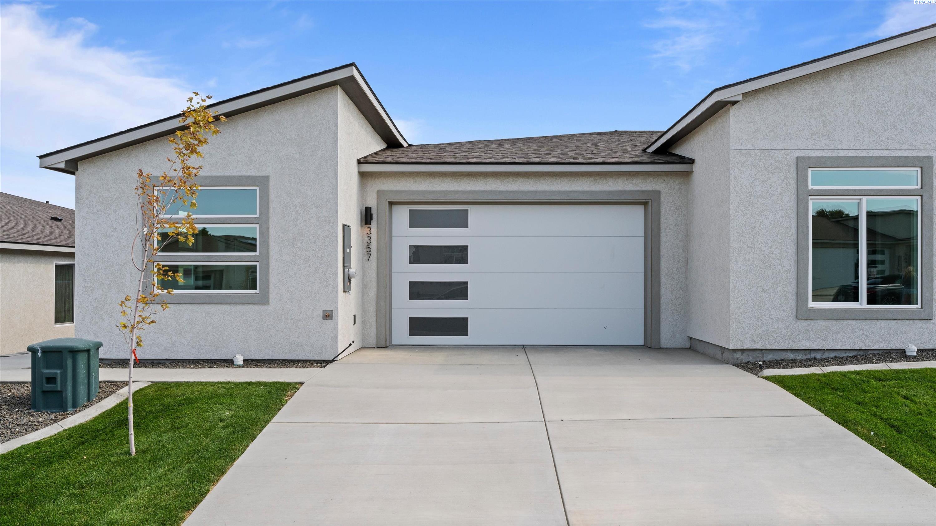 Townhouse for sale at 3357 S Nelson St, Kennewick, WA 99338 | MLS# PAC296745