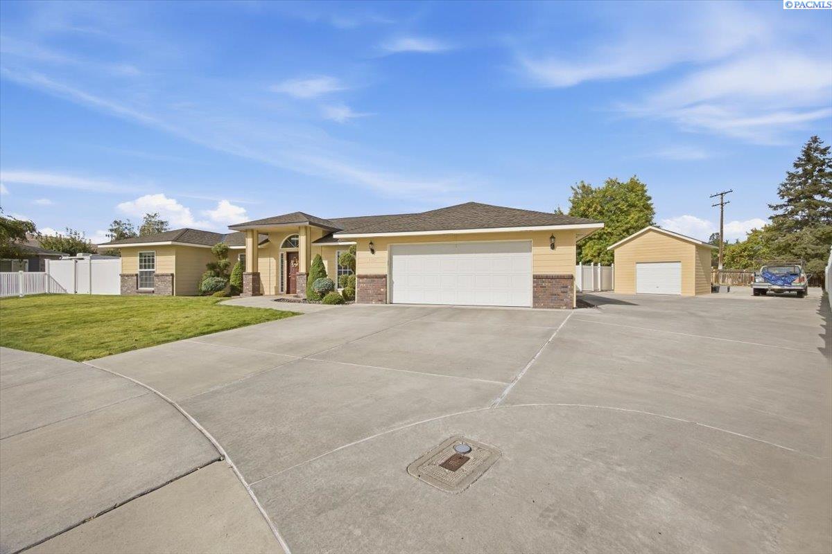 Photo 2 of Single family home for sale at 4504 Desert Cvs, West Richland, WA 99353 | MLS# PAC296755 | Listing updated on 2026-10-09