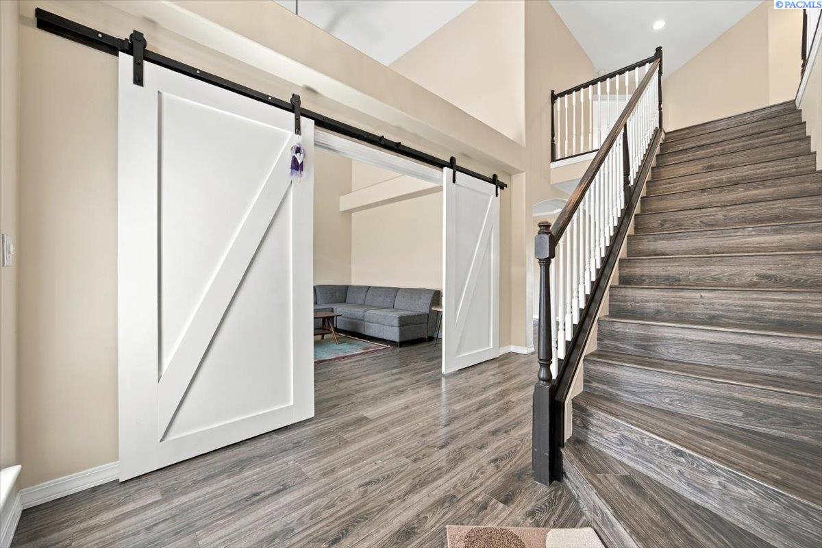 Photo 3 of Single family home for sale at 858 Rand Dr, Richland, WA 99352 | MLS# PAC296760 | Listing updated on 2026-10-04