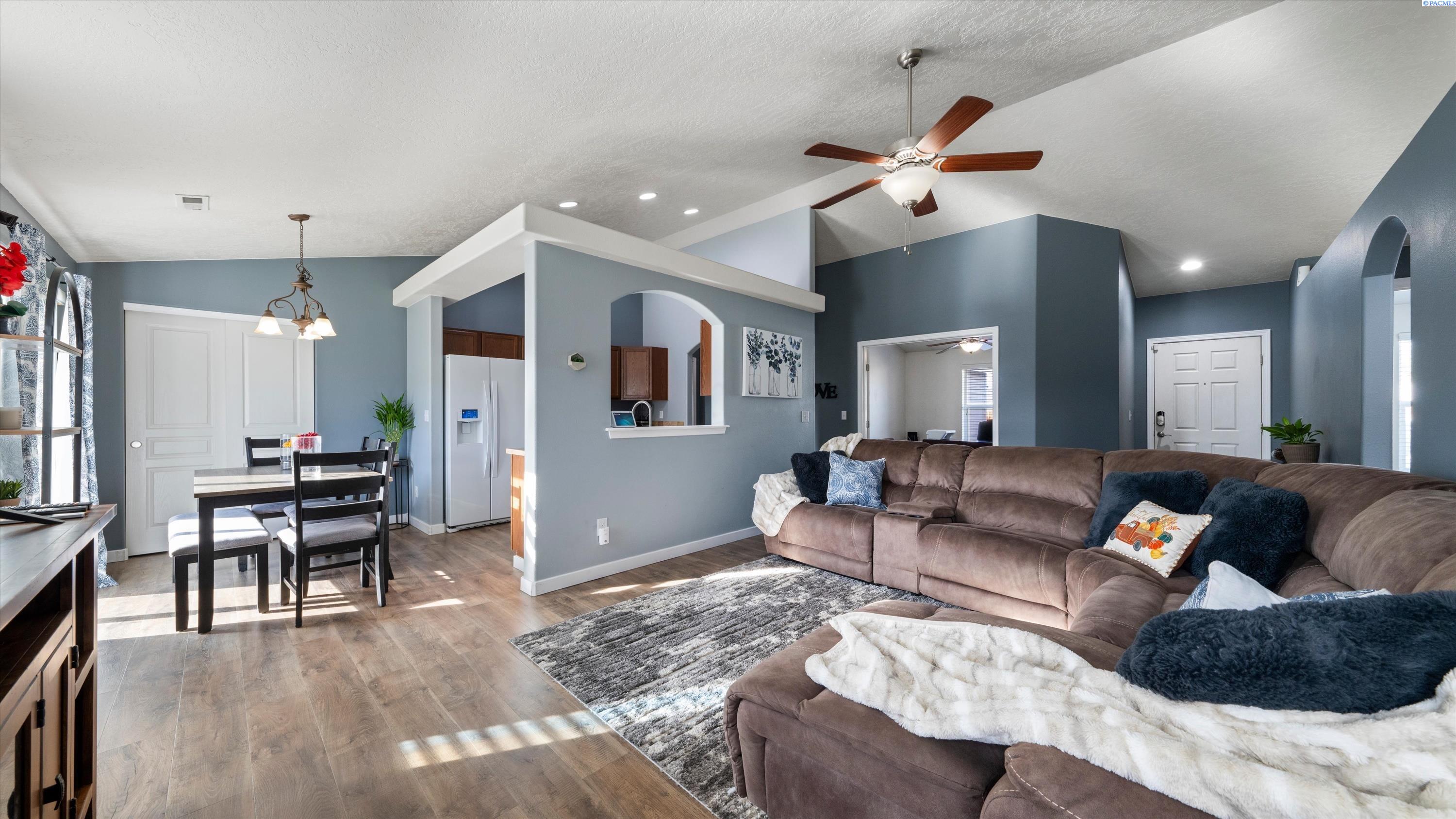 Photo 4 of Single family home for sale at 6019 Washougal Ln, Pasco, WA 99301 | MLS# PAC296776 | Listing updated on 2026-09-26