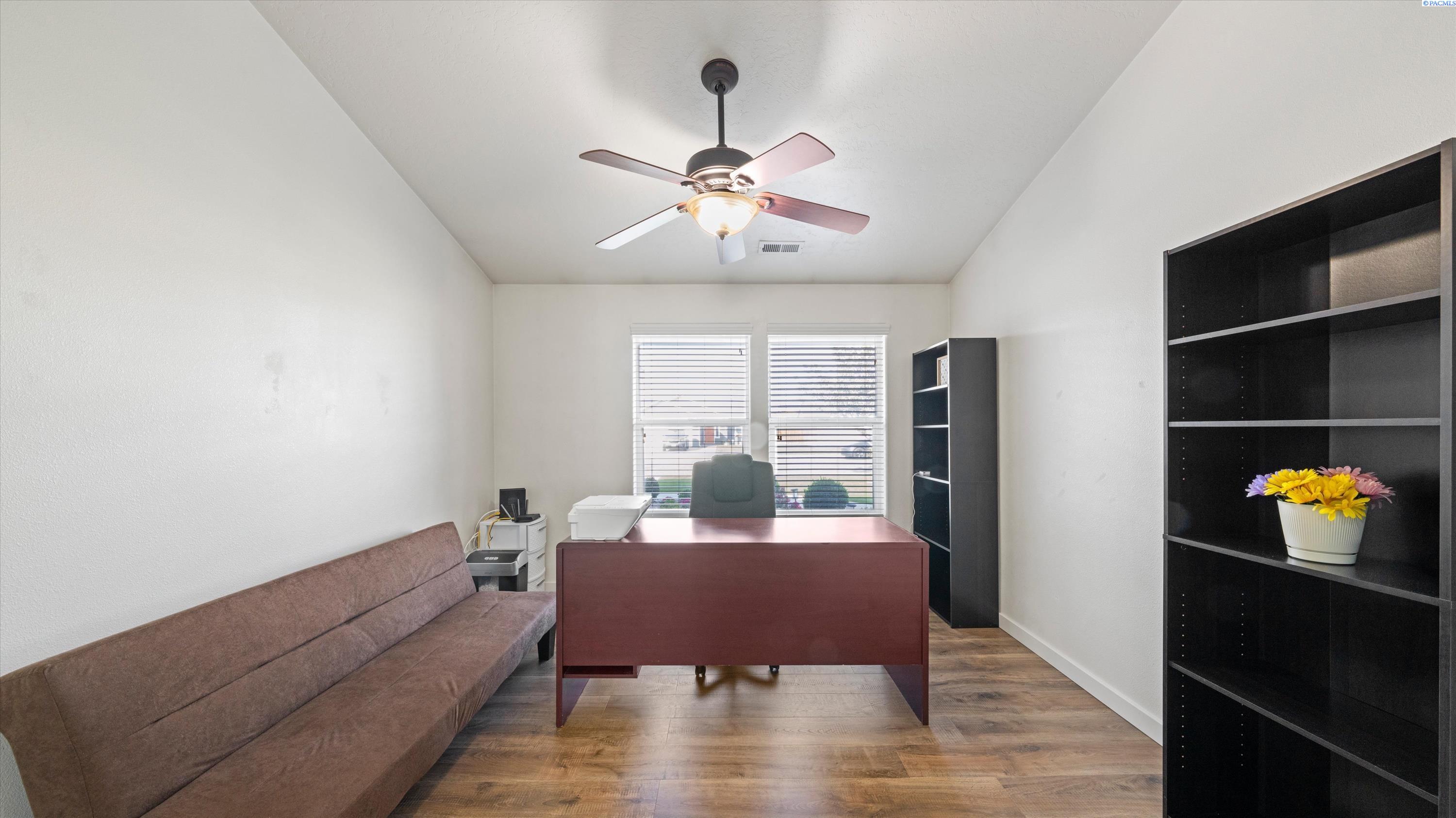 Photo 3 of Single family home for sale at 6019 Washougal Ln, Pasco, WA 99301 | MLS# PAC296776 | Listing updated on 2026-09-26