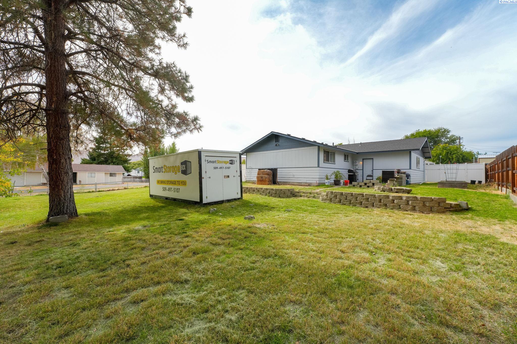 Photo 4 of Sale Pending at 1200 13th Street, Benton City, WA 99320 | MLS# PAC296777 | Listing updated on 2026-10-06