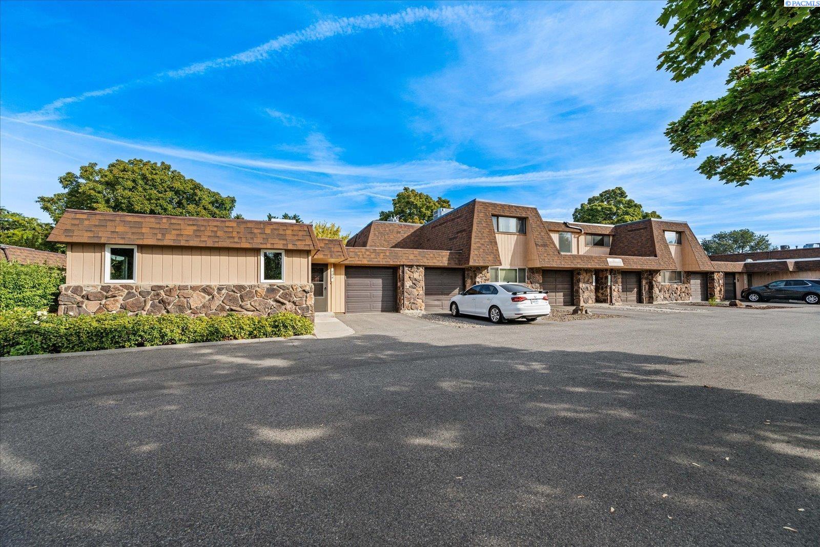 Photo 3 of Condo for sale at 2912 W Hood Ave, Kennewick, WA 99336 | MLS# PAC296786 | Listing updated on 2026-09-27