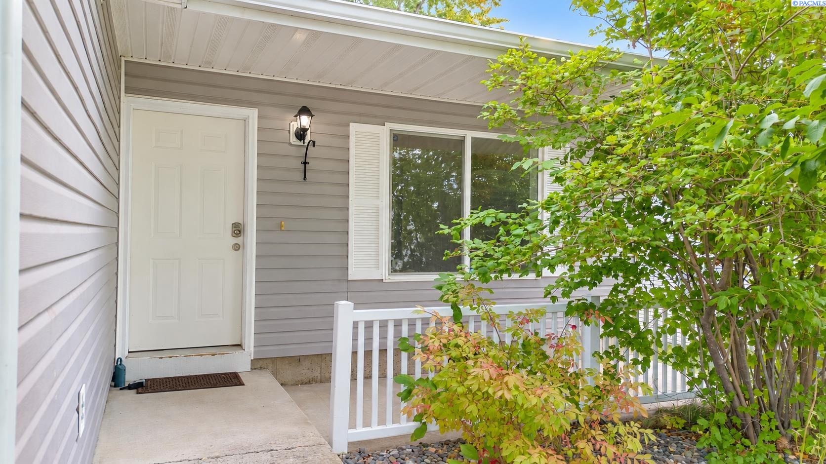 Photo 2 of Single family home for sale at 1930 Nw Valhalla Dr, Pullman, WA 99163 | MLS# PAC296801 | Listing updated on 2026-10-07