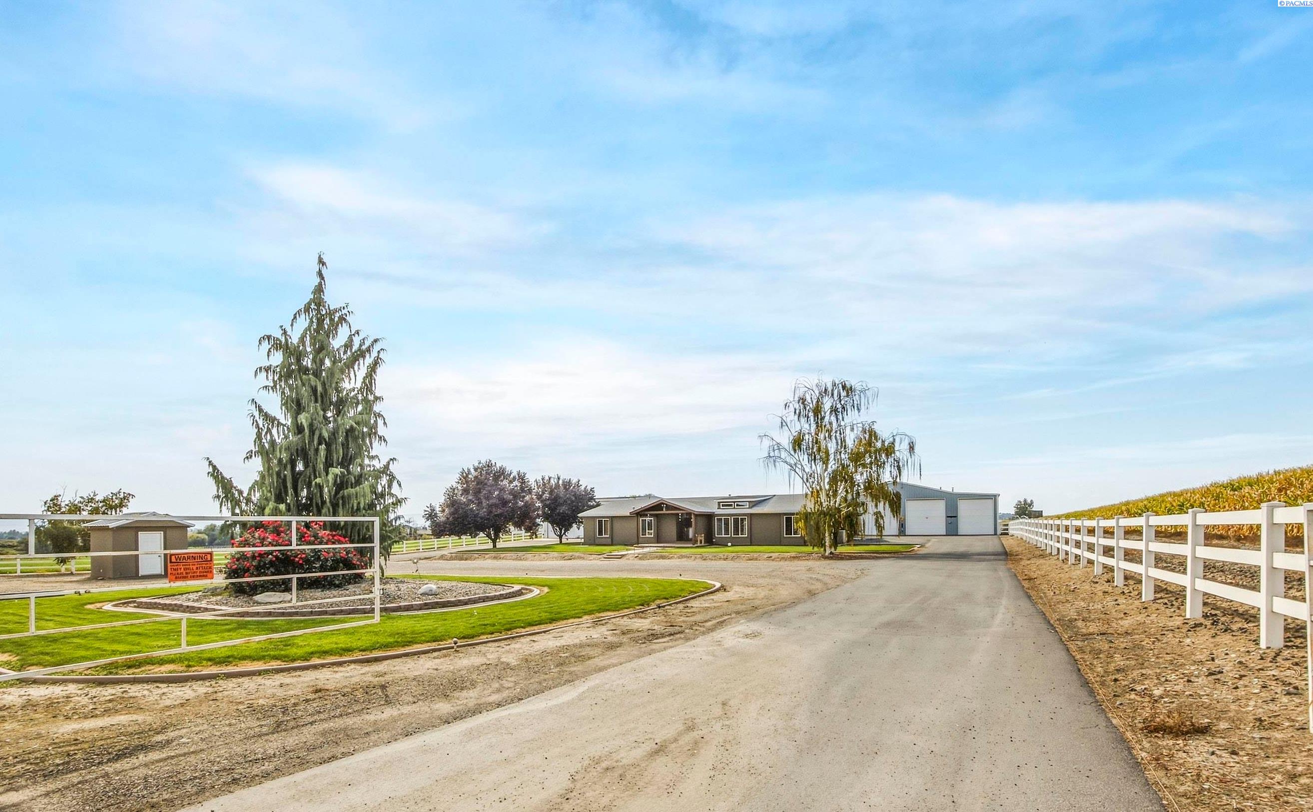 Photo 1 of Manufactured home for sale at 2160 Ferson Rd, Sunnyside, WA 98944 | MLS# PAC296802 | Listing updated on 2026-10-09