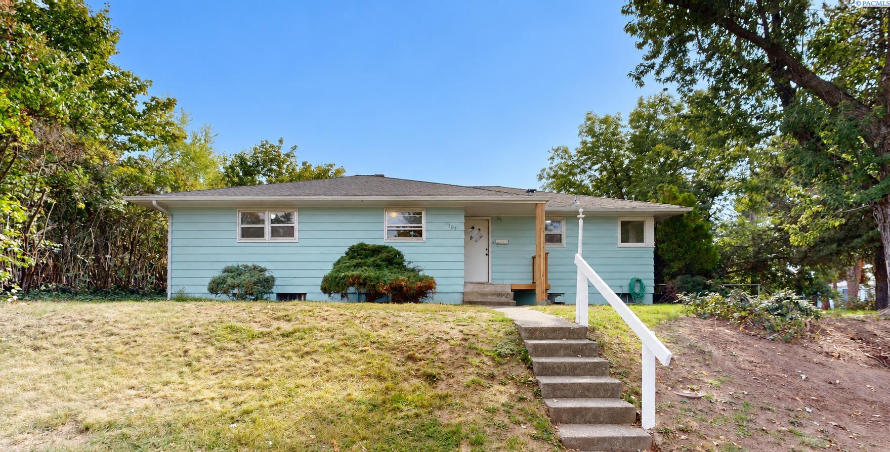 Photo 1 of Single family home for sale at 1305 Ne Williams St, Pullman, WA 99163 | MLS# PAC296818 | Listing updated on 2026-09-30
