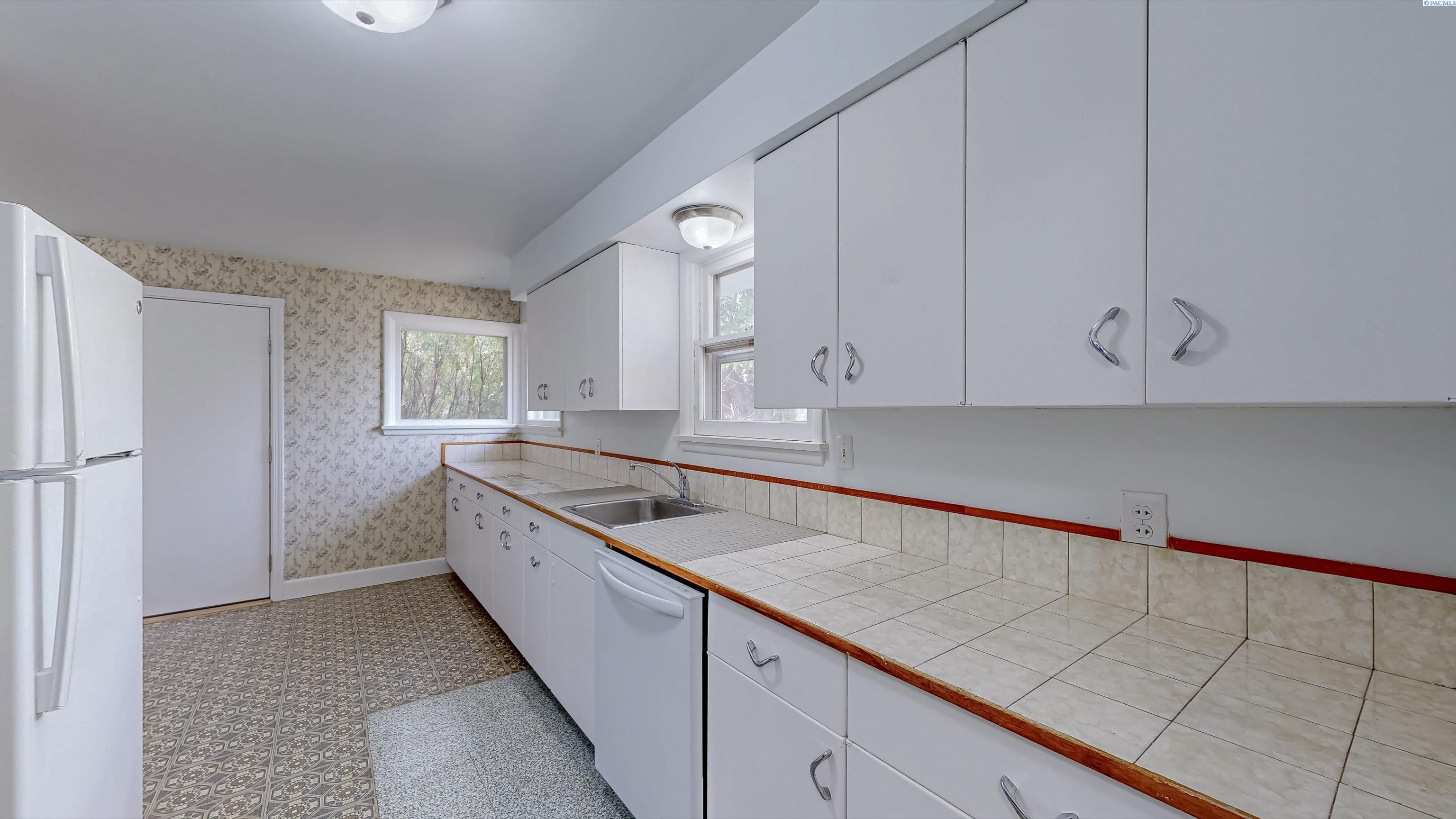 Photo 4 of Single family home for sale at 1305 NE Williams St, Pullman, WA 99163 | MLS# PAC296818 | Listing updated on 2026-09-30