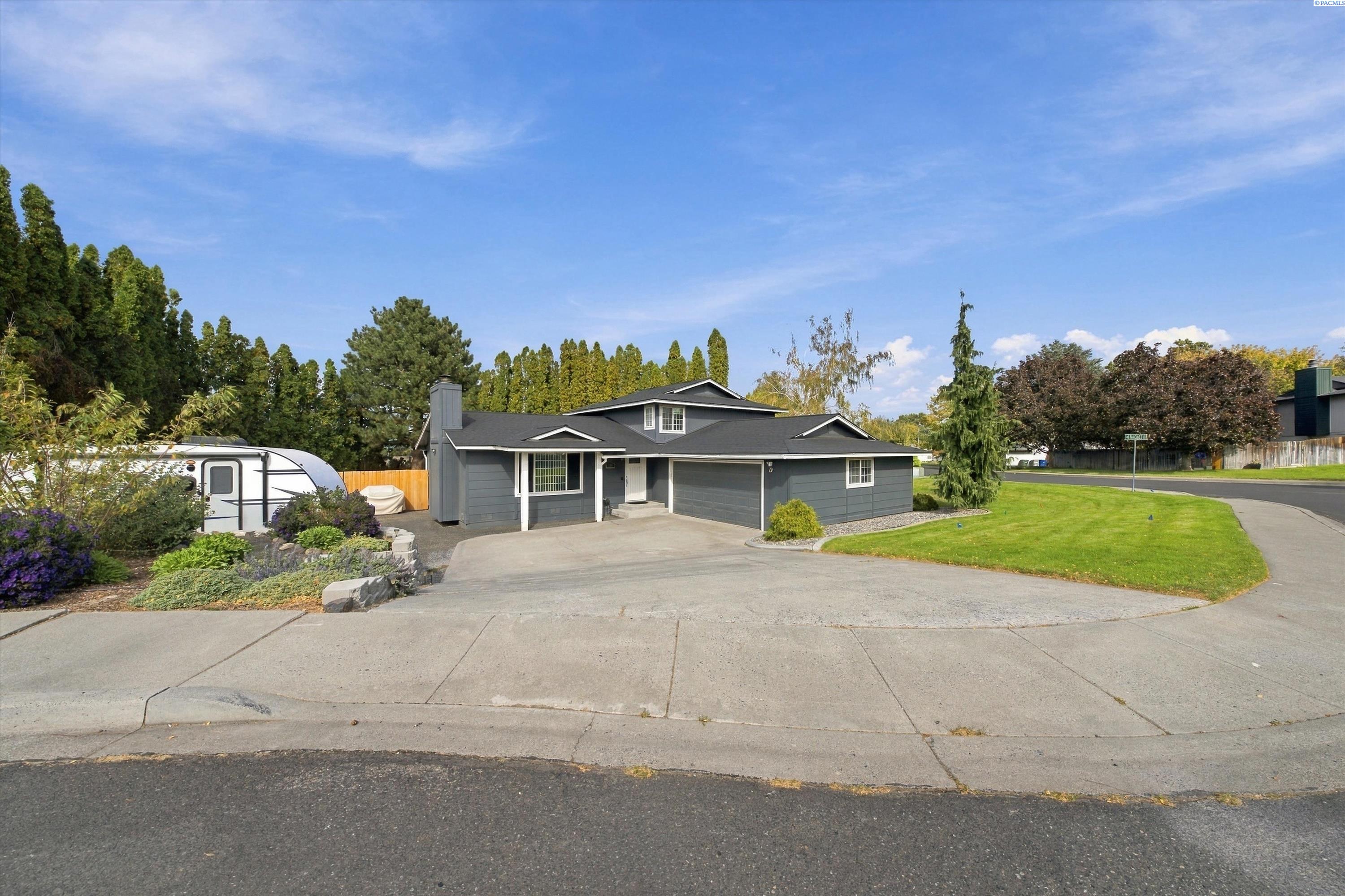 Photo 3 of Single family home for sale at 1541 Tieton Ct, Richland, WA 99352 | MLS# PAC296830 | Listing updated on 2026-10-01