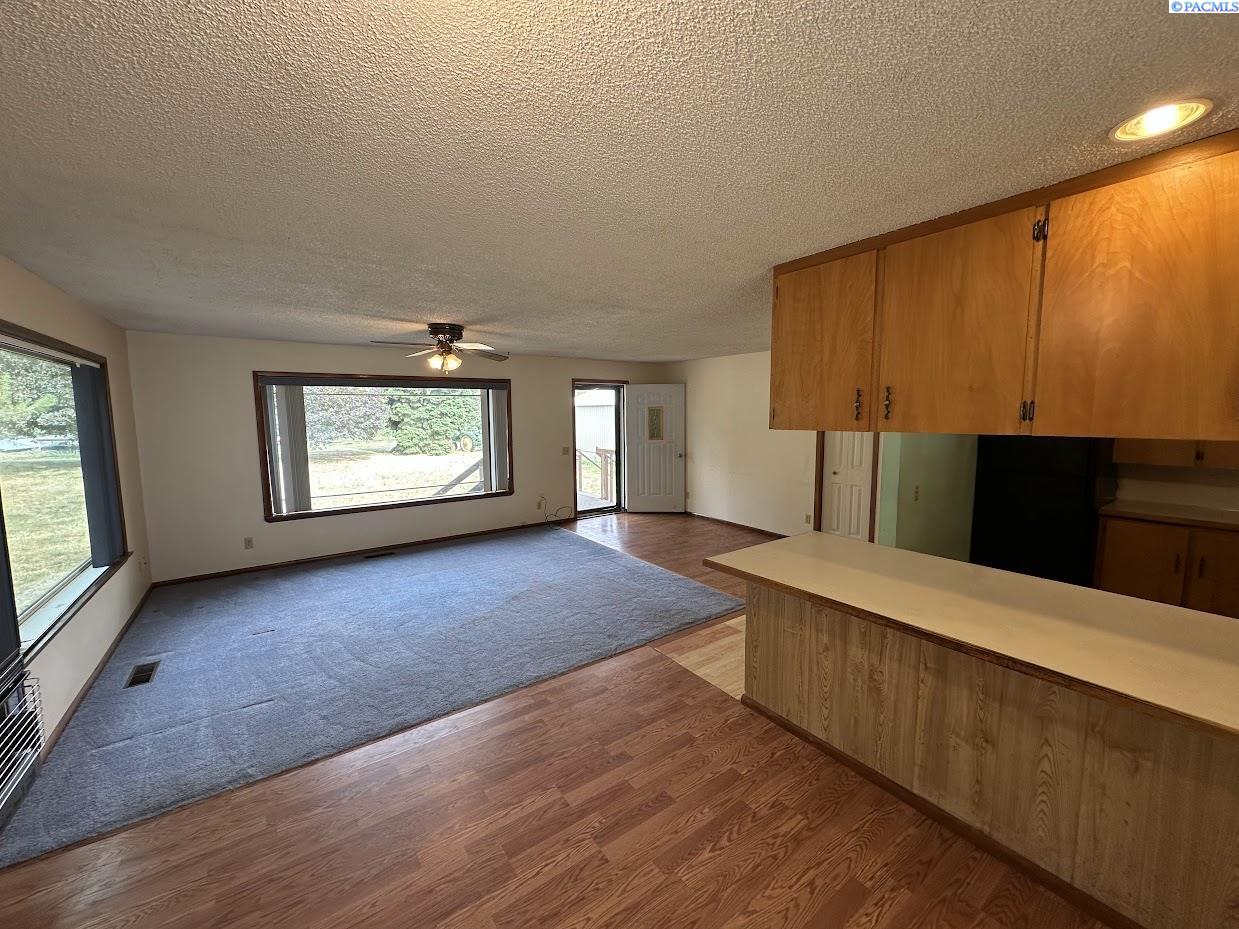 Photo 4 of Single family home for sale at 102 Ensign Rd, Saint John, WA 99171 | MLS# PAC296831 | Listing updated on 2026-10-01