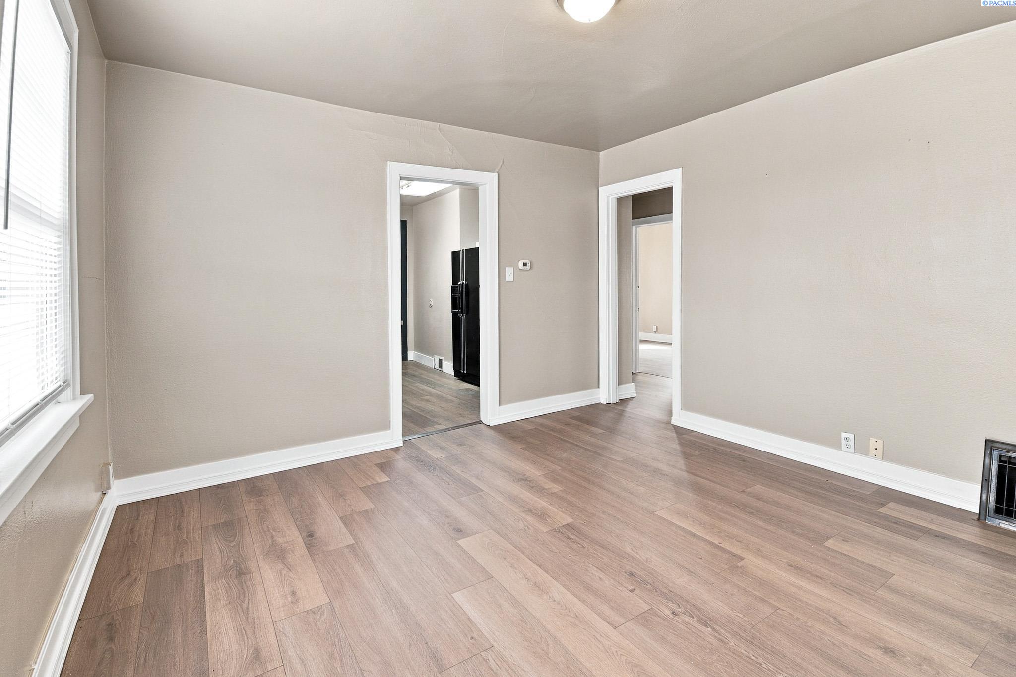 Photo 4 of House for sale at 300 NE Kamiaken St, Pullman, WA 99163 | MLS# PAC296840 | Listing updated on 2026-10-01