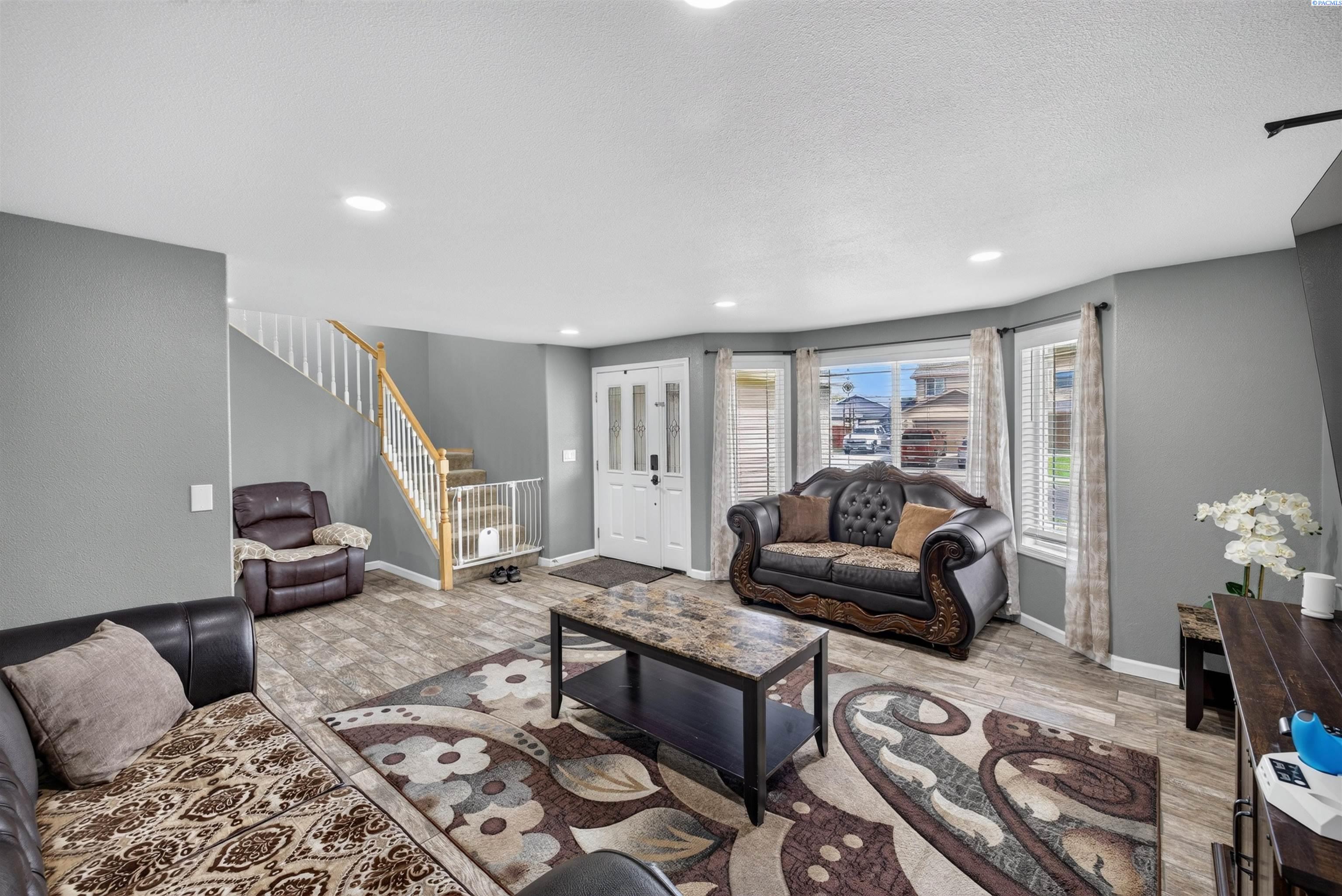 Photo 4 of Single family home for sale at 1605 South 14, Sunnyside, WA 98944 | MLS# PAC296862 | Listing updated on 2026-10-02