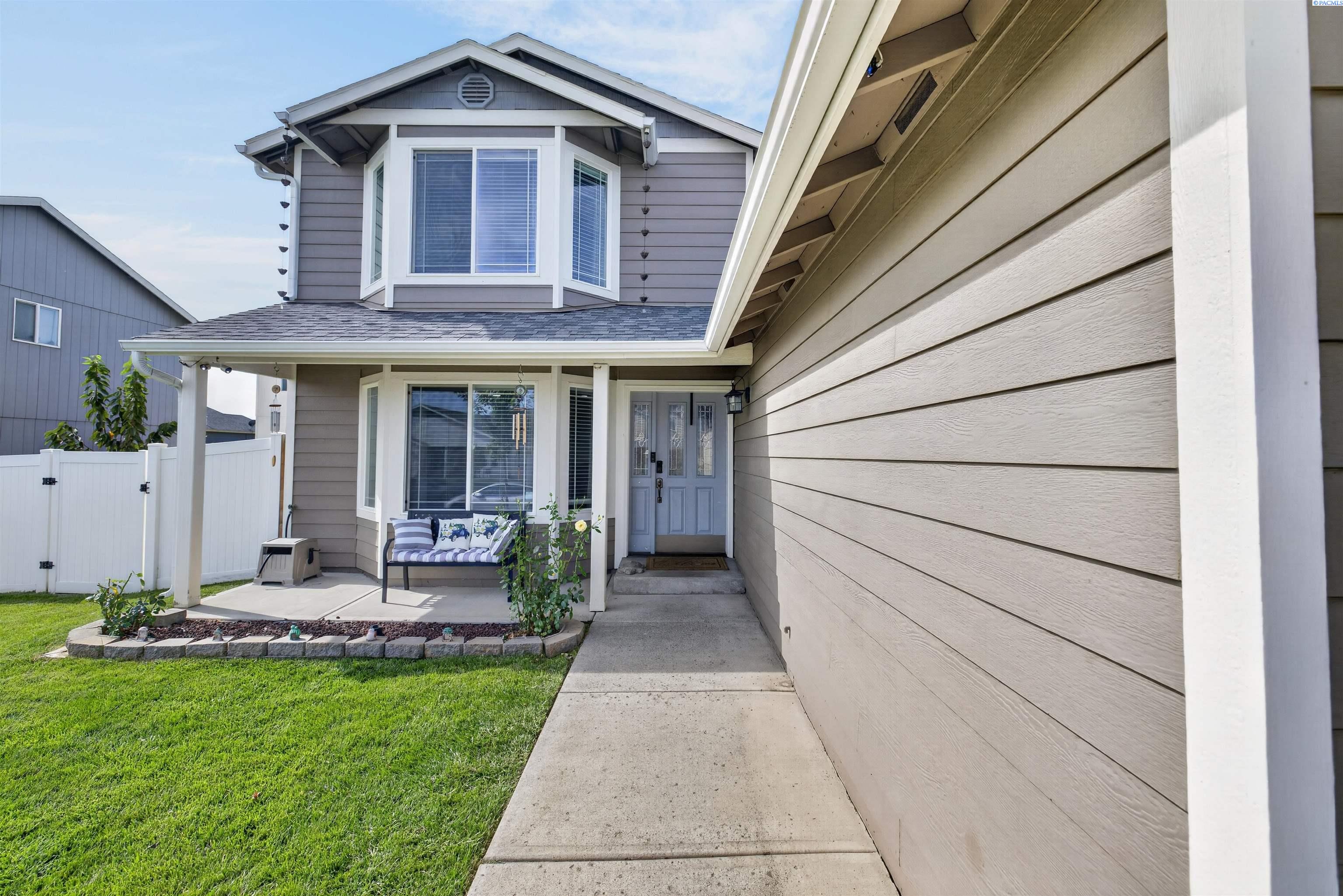Photo 3 of Single family home for sale at 1605 South 14, Sunnyside, WA 98944 | MLS# PAC296862 | Listing updated on 2026-10-02