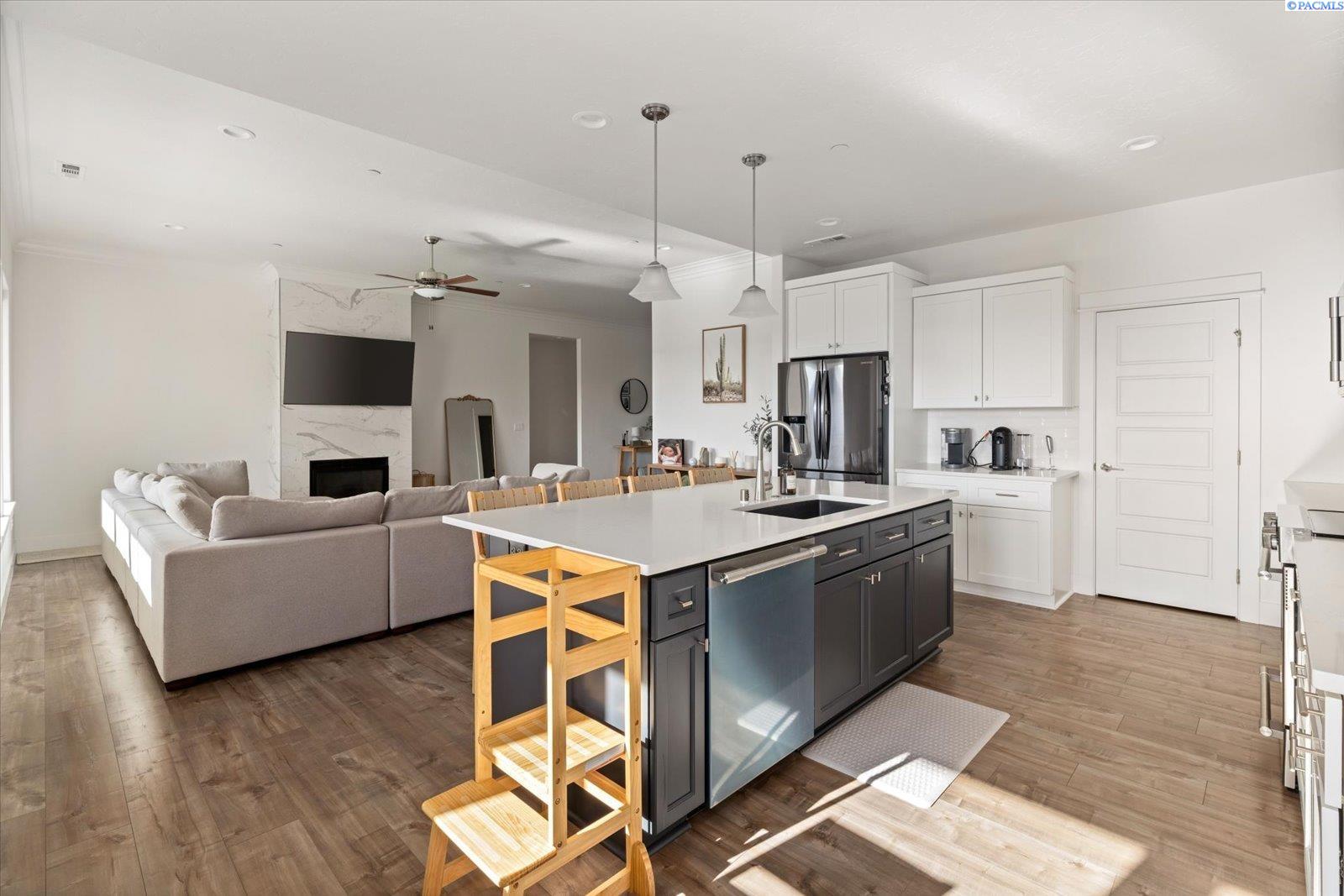 Photo 4 of Single family home for sale at 4203 Barbera St, Richland, WA 99352 | MLS# PAC296868 | Listing updated on 2026-10-06