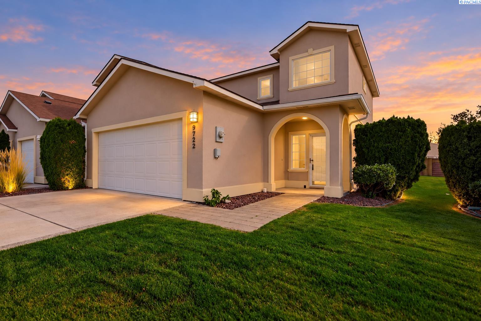 Townhouse for sale at 9722 Vincenzo Dr, Pasco, WA 99301 | MLS# PAC296870