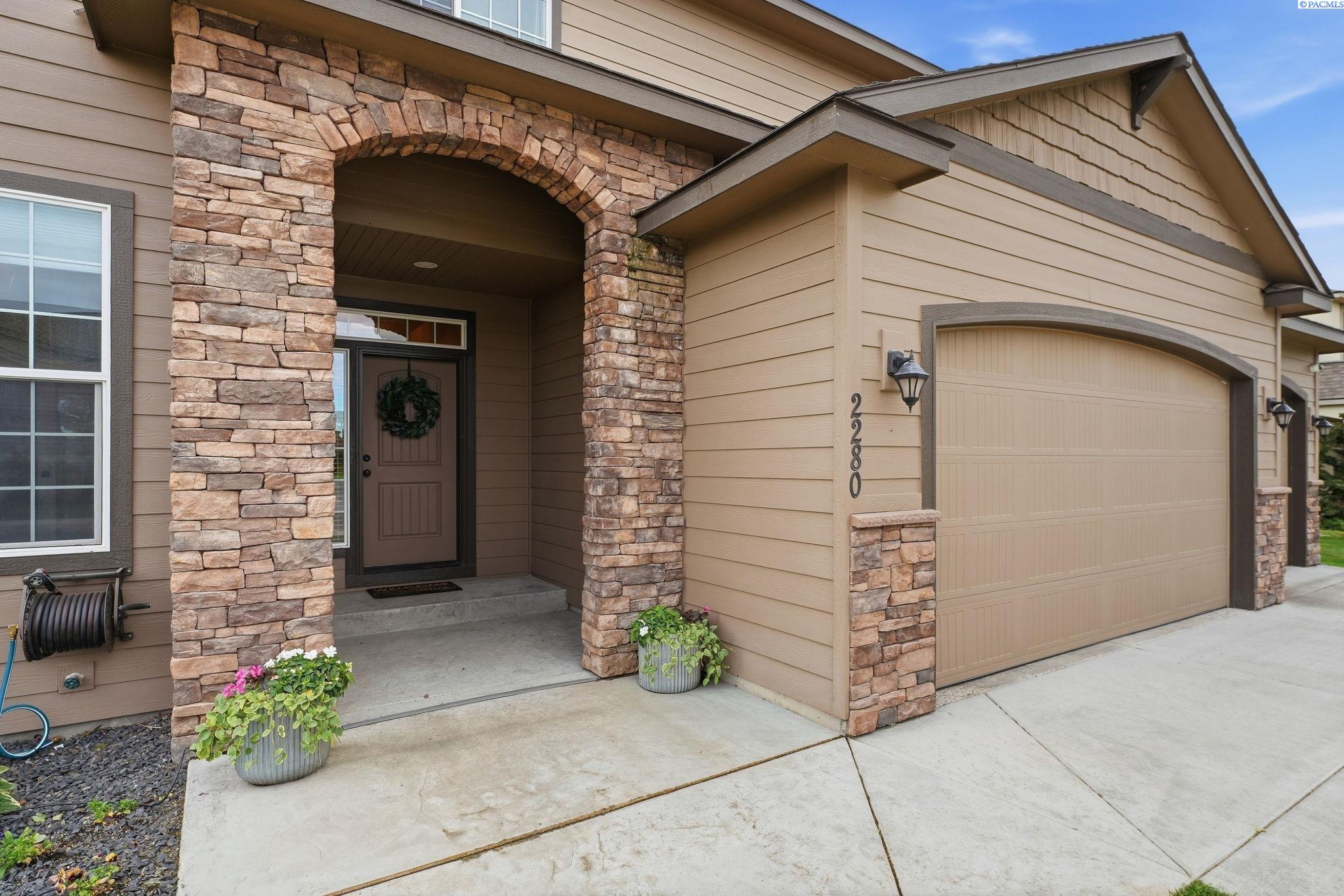 Photo 3 of Single family home for sale at 2280 Coppercreek St, Richland, WA 99354 | MLS# PAC296873 | Listing updated on 2026-10-09