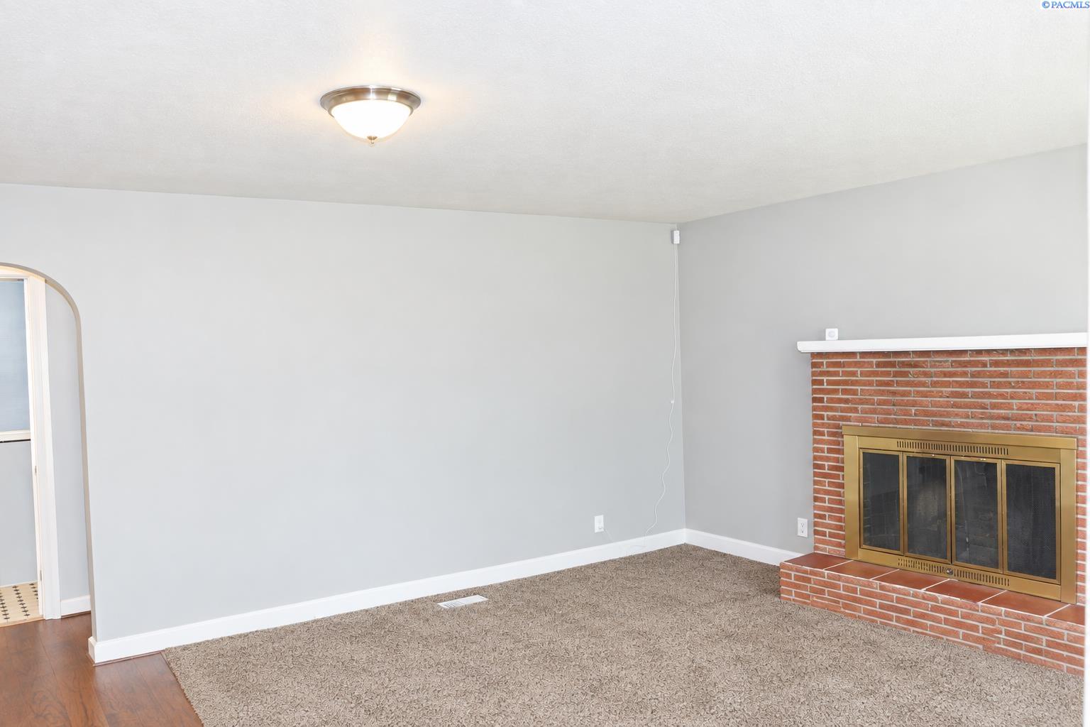 Photo 3 of Single family home for sale at 1315 W Kennewick Ave, Kennewick, WA 99336 | MLS# PAC296882 | Listing updated on 2026-10-03