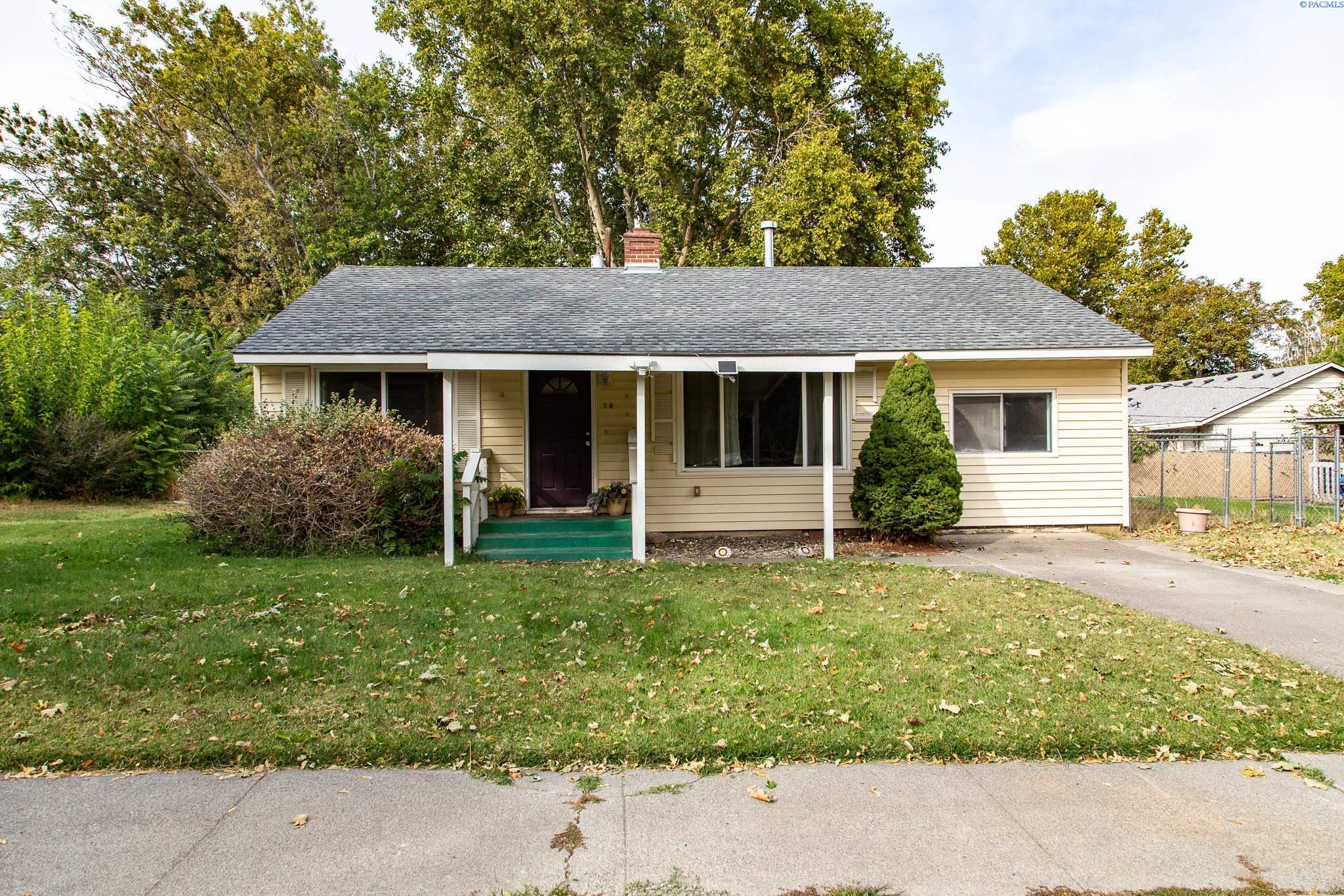 Photo 1 of Single family home for sale at 38 S Waverly St, Kennewick, WA 99336 | MLS# PAC296883 | Listing updated on 2026-10-02